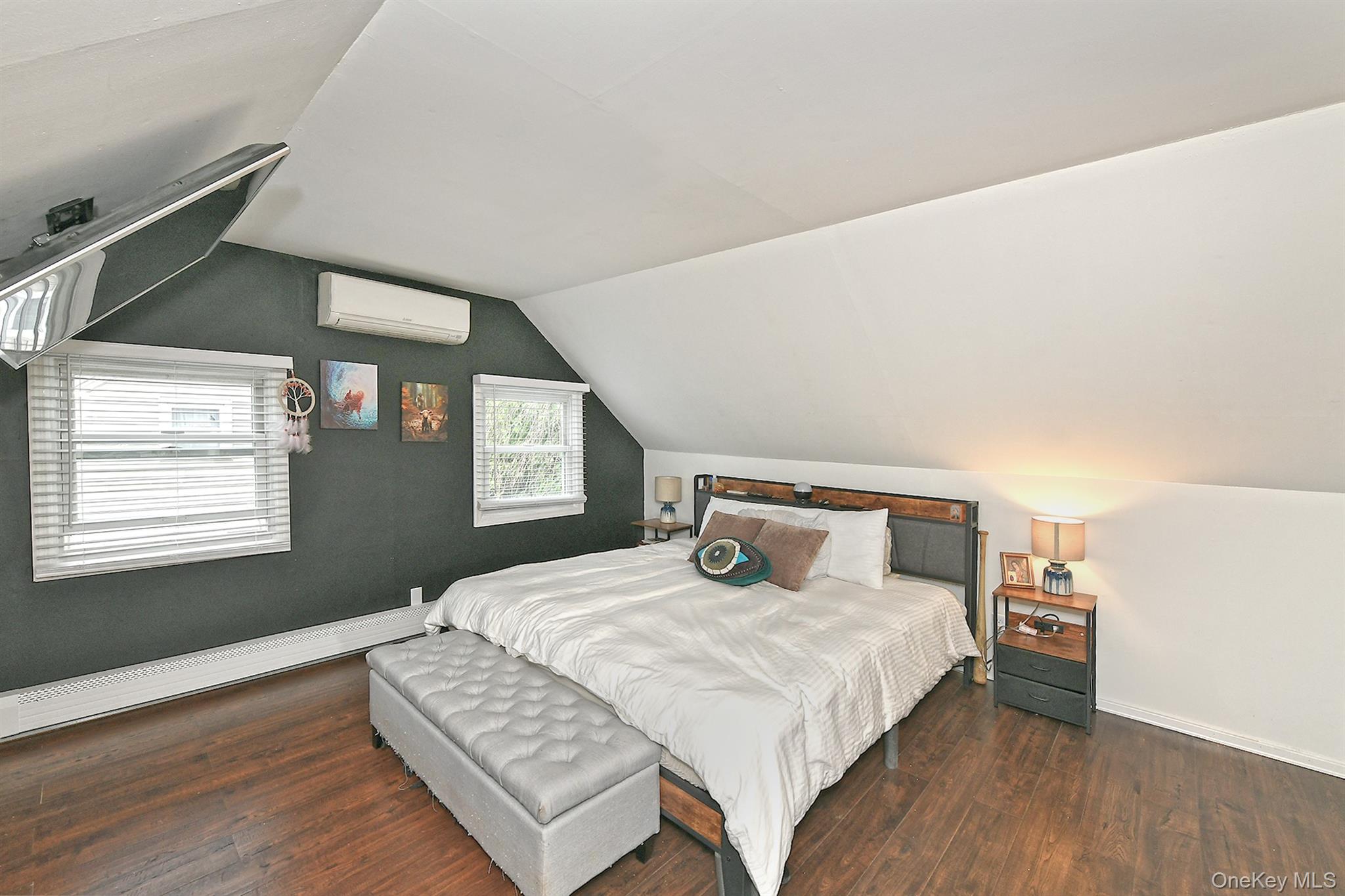 133 Spring Lane, Levittown, NY 11756