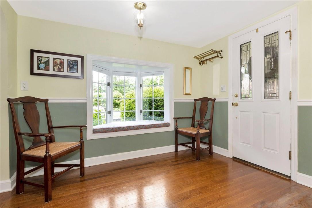 6 Fairmont Avenue, Pearl River, NY 10965