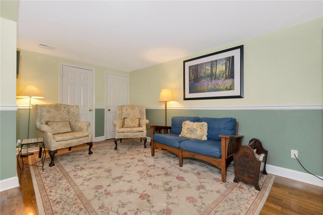 6 Fairmont Avenue, Pearl River, NY 10965