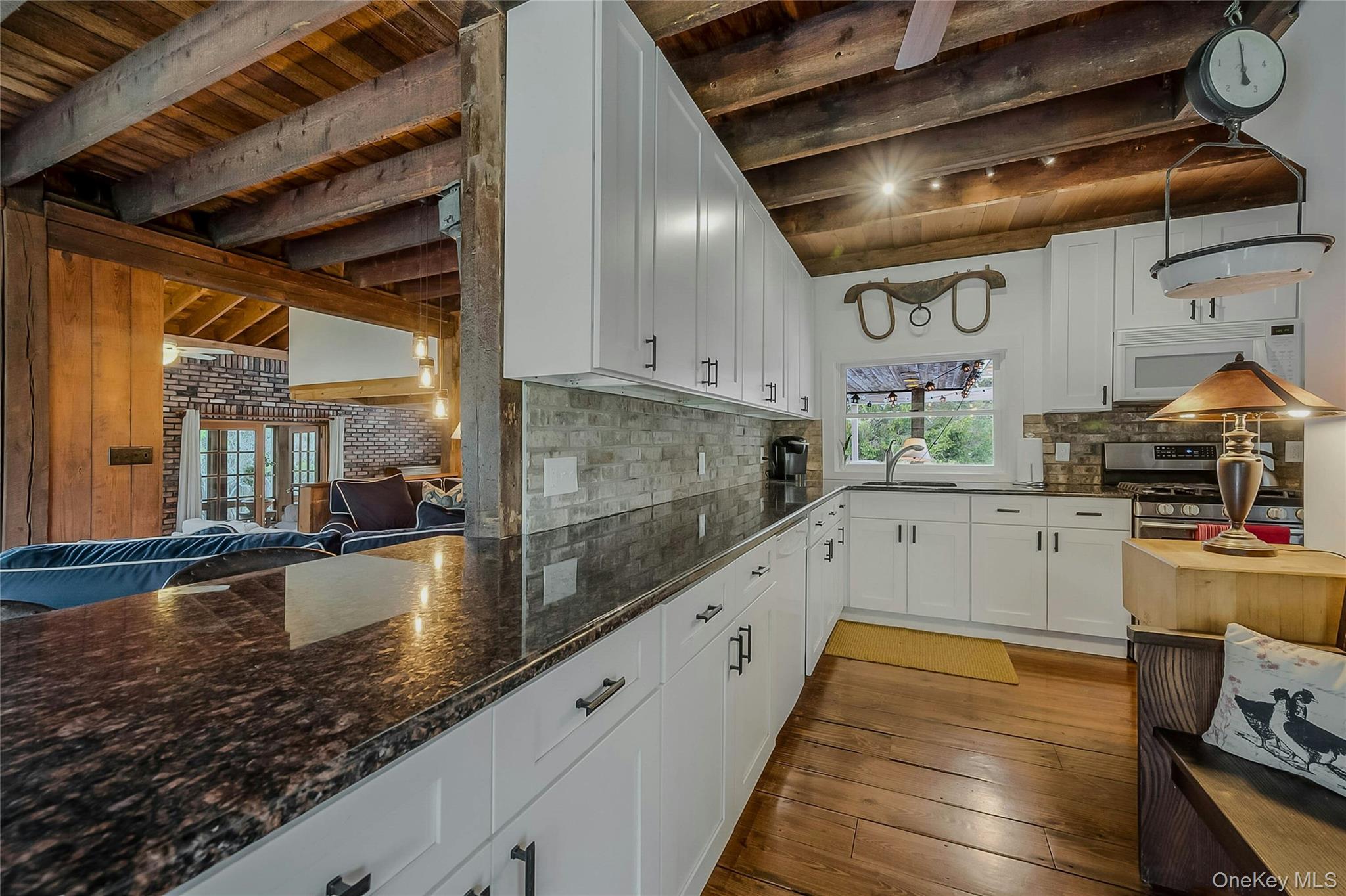 5A/5B Jessup Lane, Quogue, NY 11959