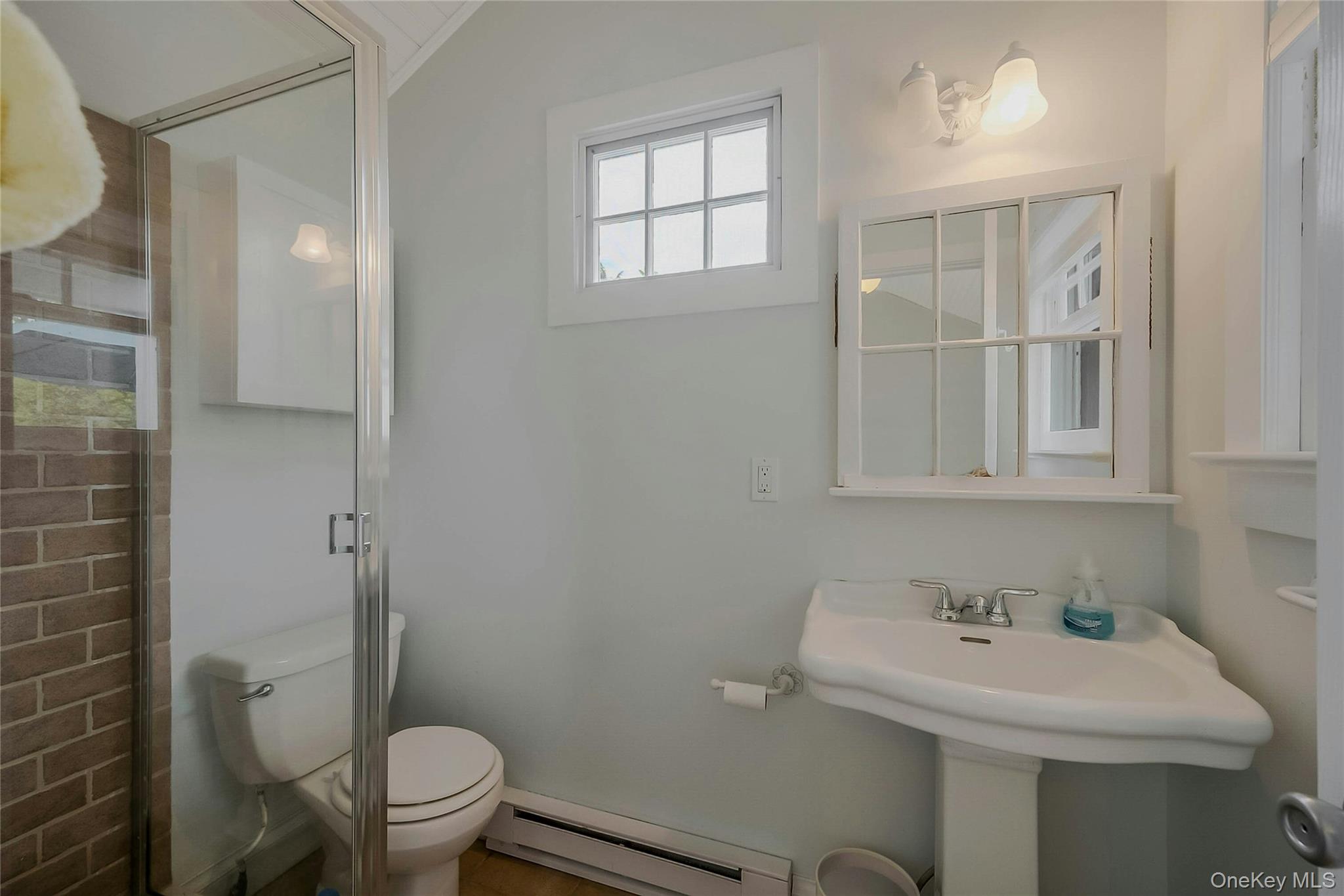 5A/5B Jessup Lane, Quogue, NY 11959