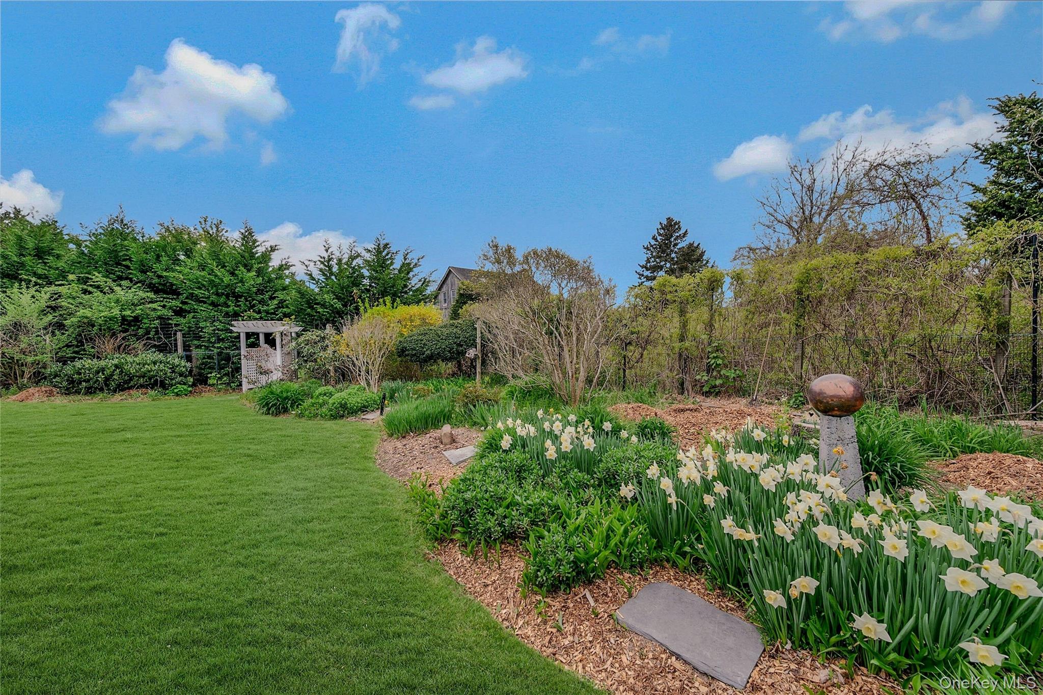 5A/5B Jessup Lane, Quogue, NY 11959