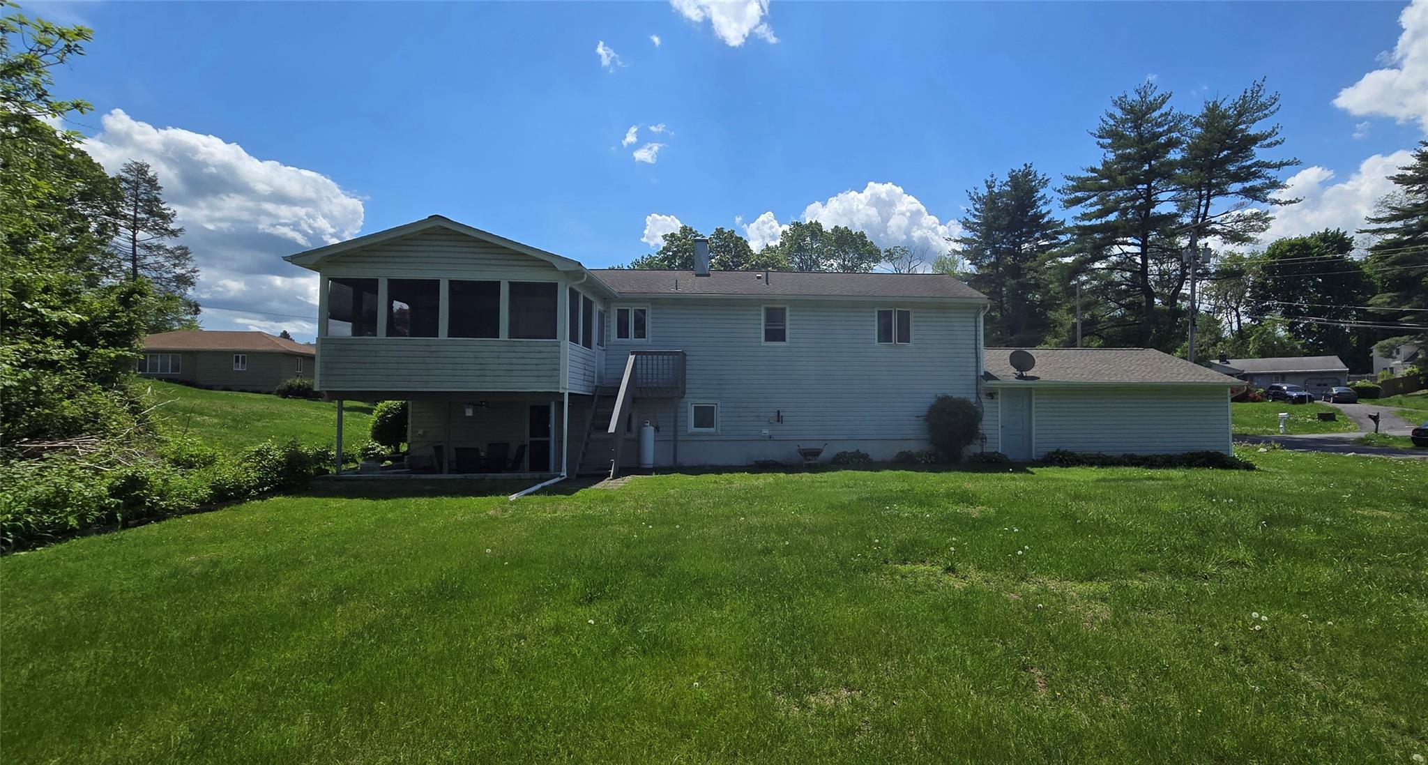 26 Stonecrest Drive, New Windsor, NY 12553
