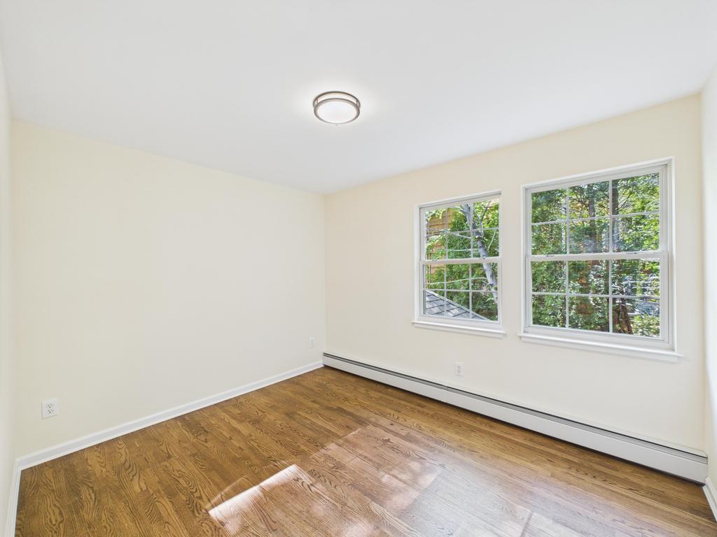 349 E Main Street, Centerport, NY 11721