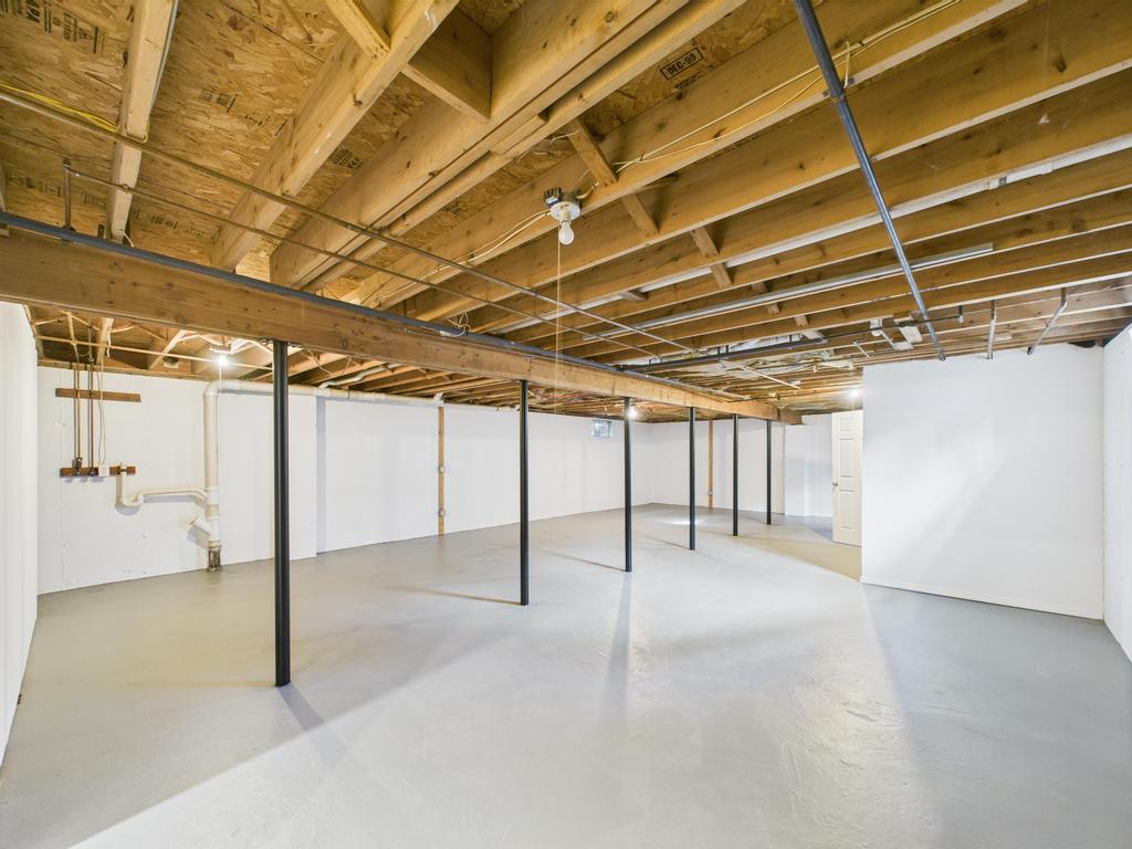 349 E Main Street, Centerport, NY 11721