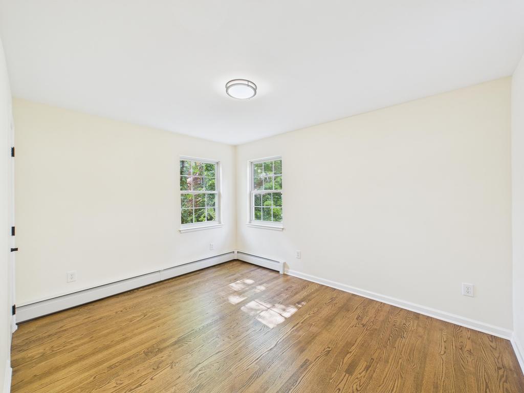 349 E Main Street, Centerport, NY 11721