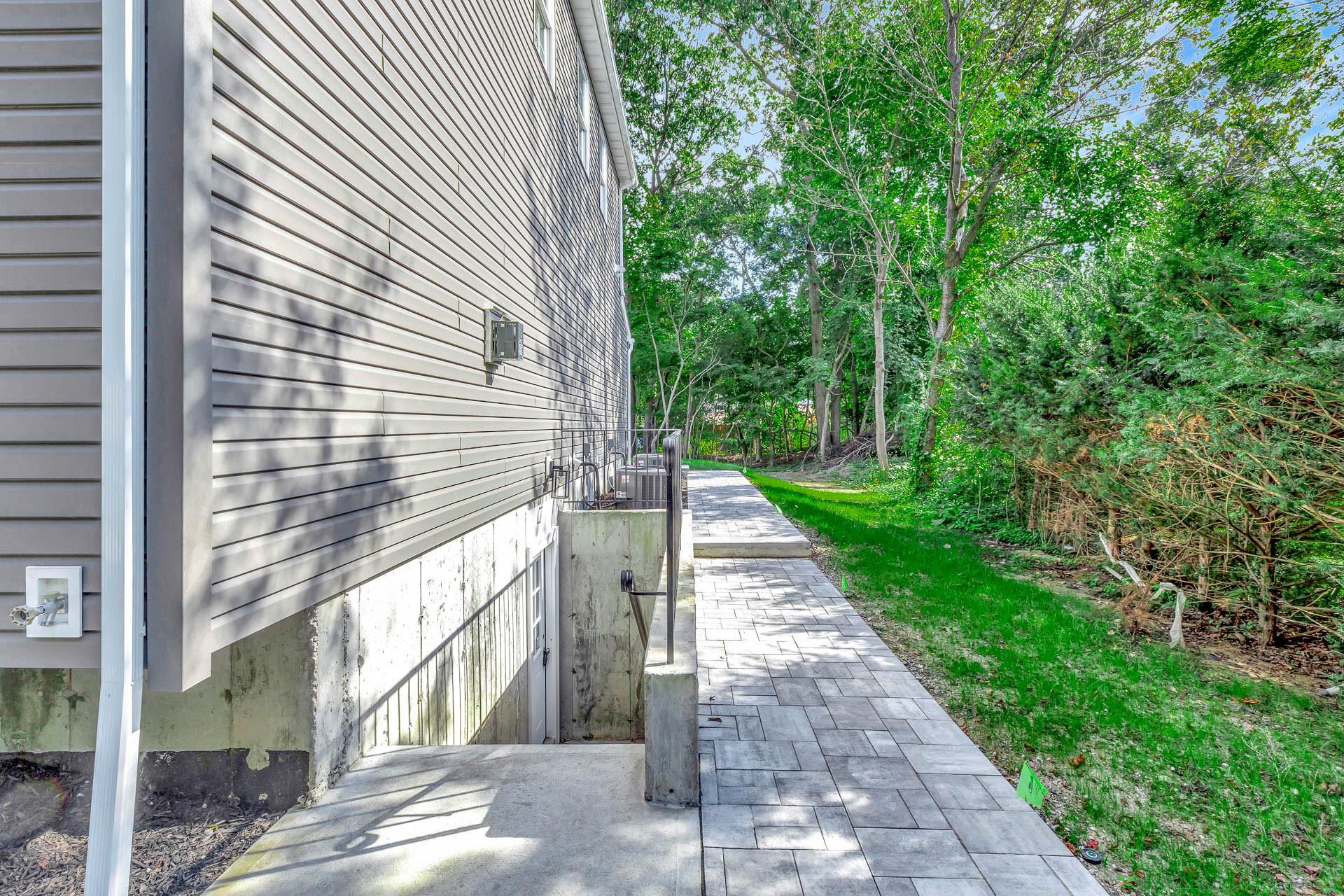 223 Townline Road, Commack, NY 11725