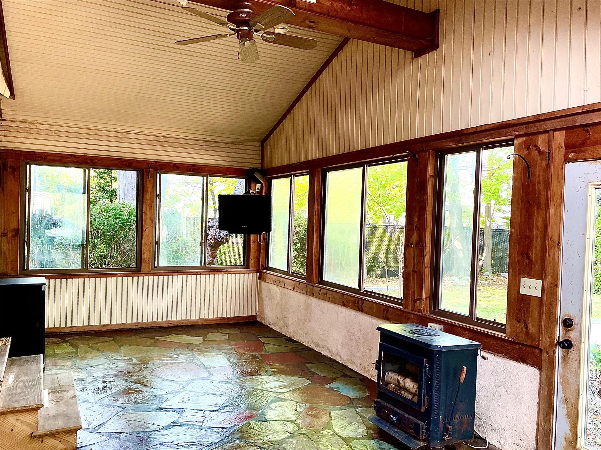 59 Sunset Road, Bay Shore, NY 11706