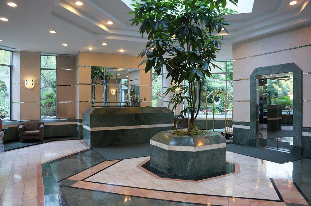 112-01 ,17H Queens Blvd, Forest Hills, NY 11375