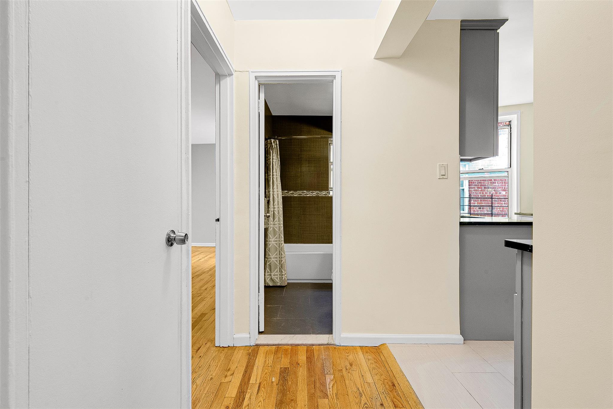 67-30 Clyde Street # 6W, Forest Hills, NY 11375