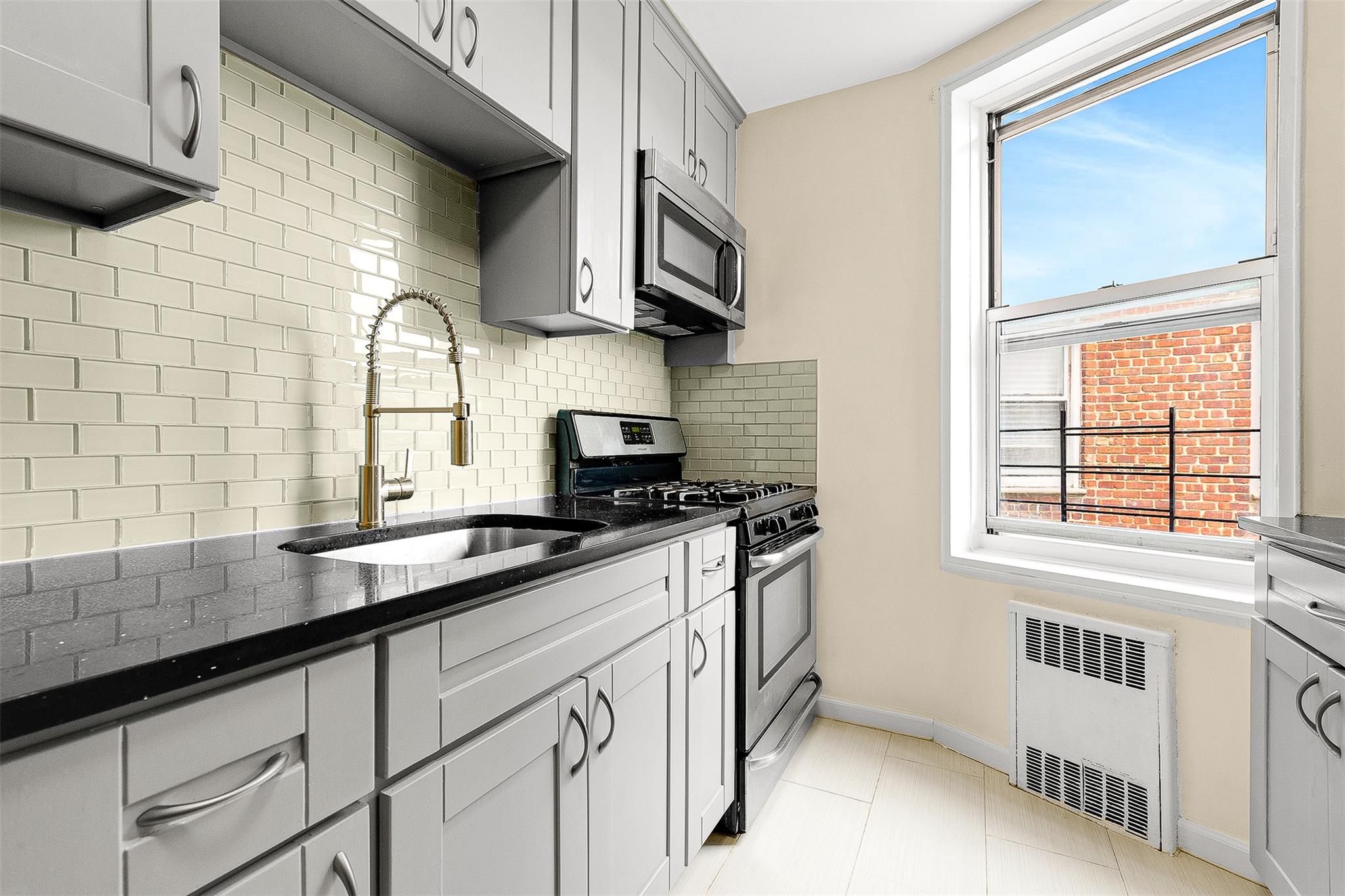 67-30 Clyde Street # 6W, Forest Hills, NY 11375