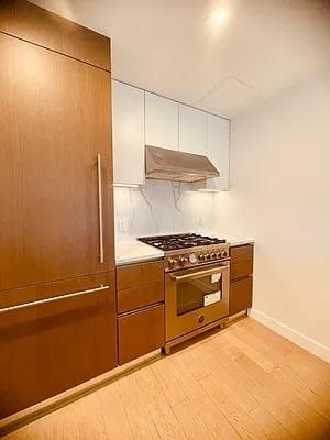 134-37 35th Avenue # 8G, Flushing, NY 11354