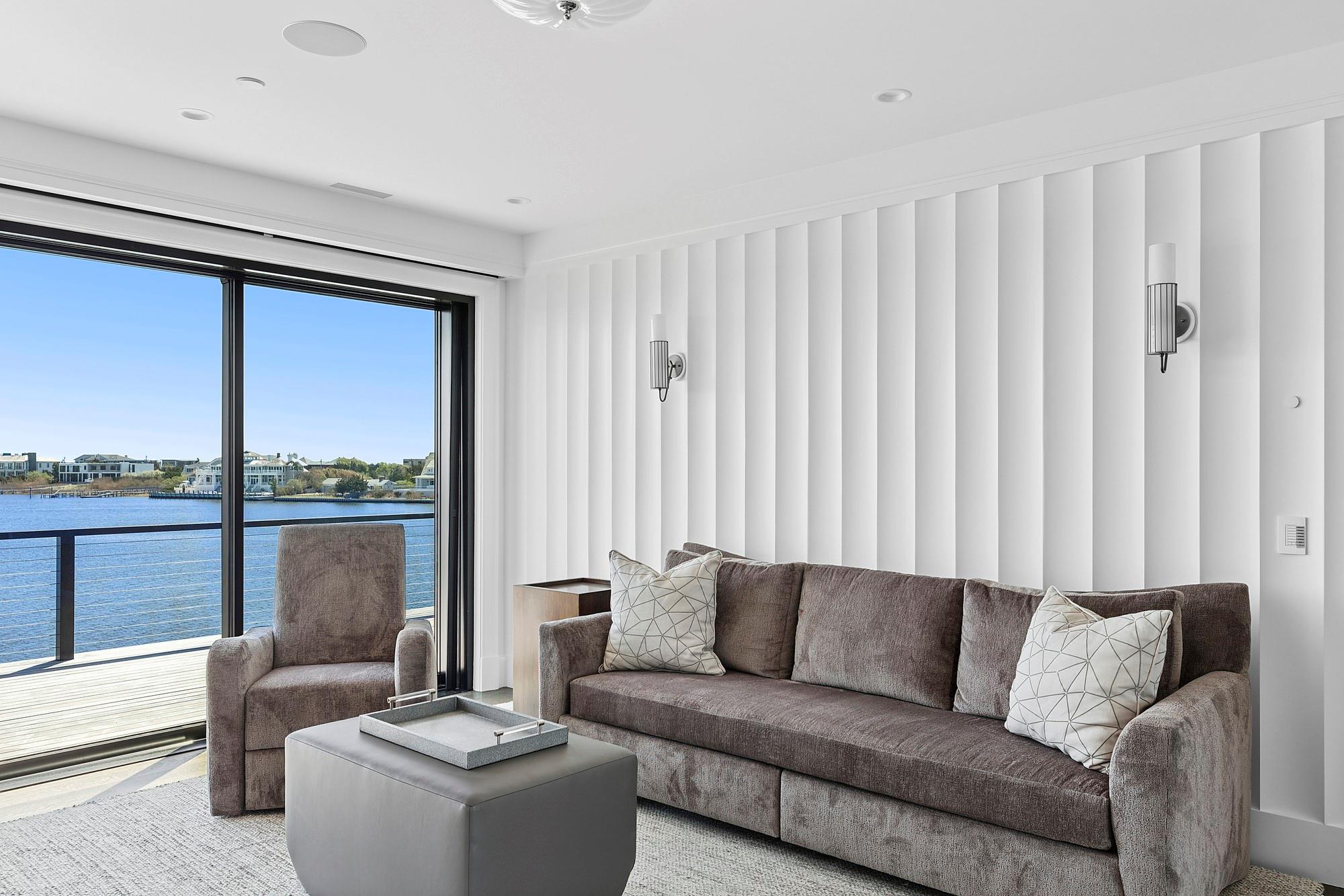 34 Westbridge Road, Westhampton Beach, NY 11978