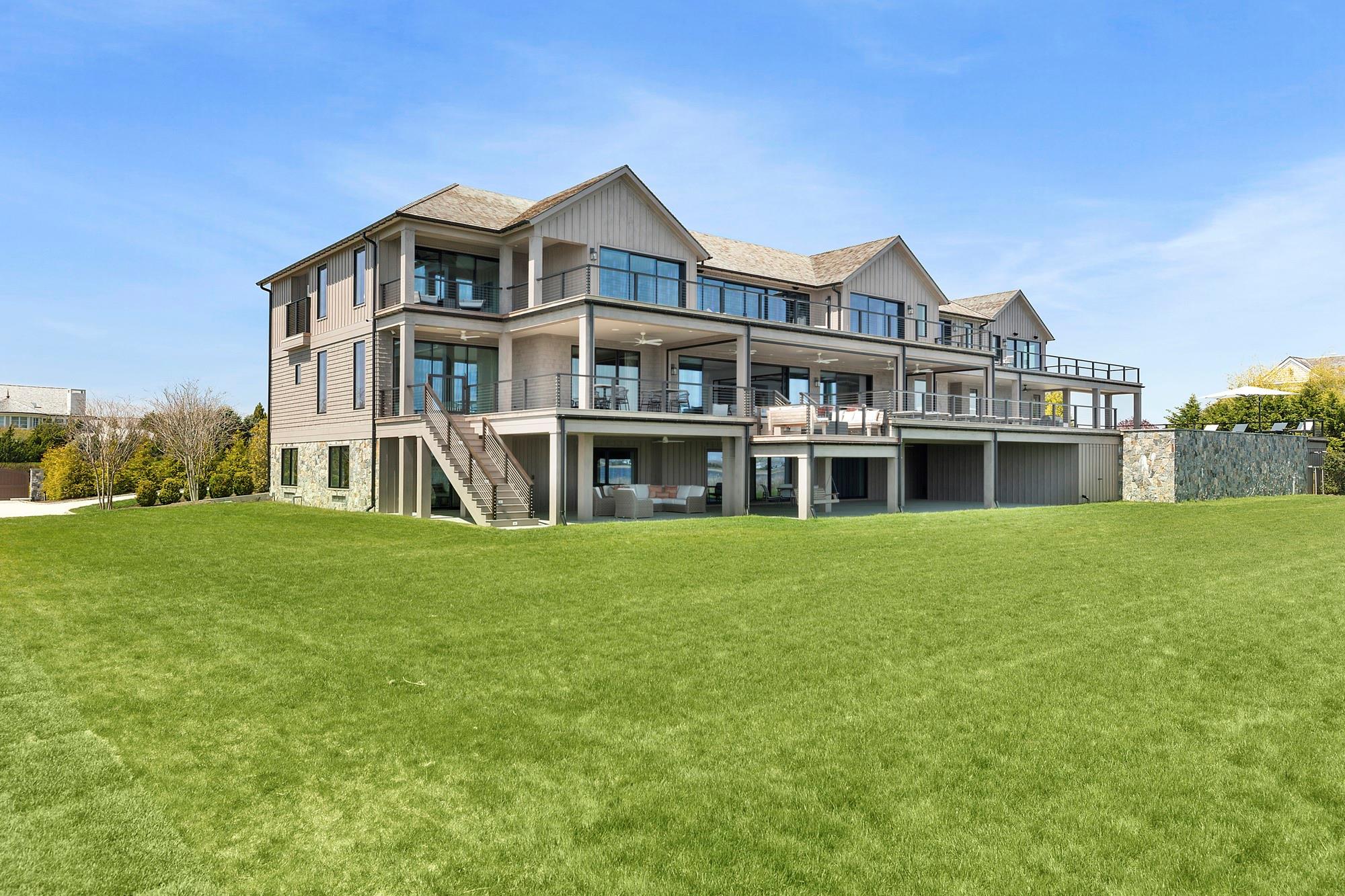 34 Westbridge Road, Westhampton Beach, NY 11978