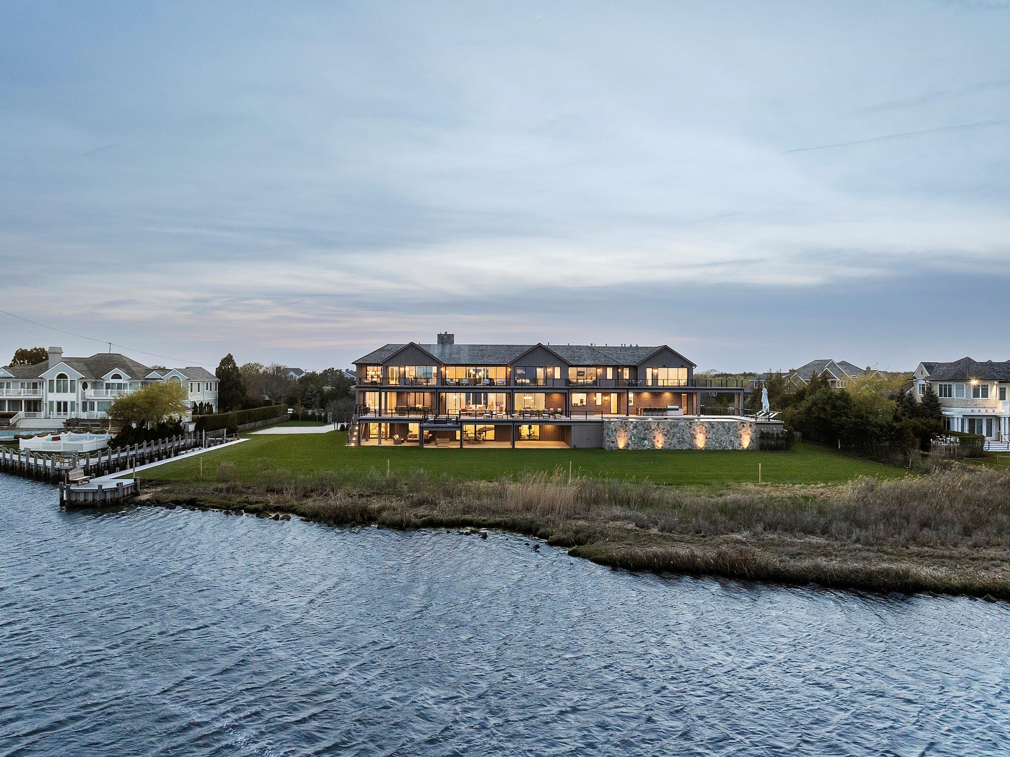 34 Westbridge Road, Westhampton Beach, NY 11978