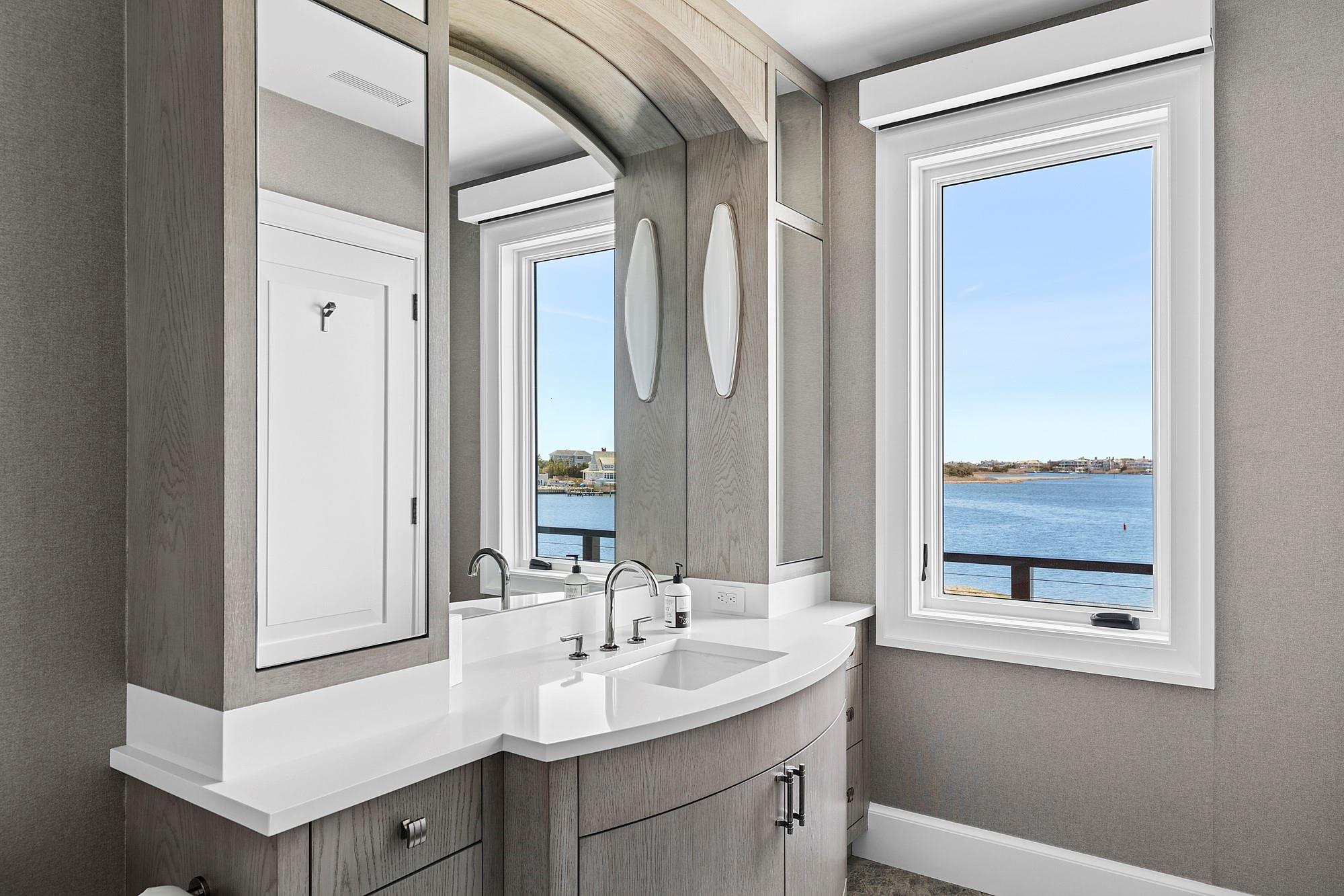 34 Westbridge Road, Westhampton Beach, NY 11978