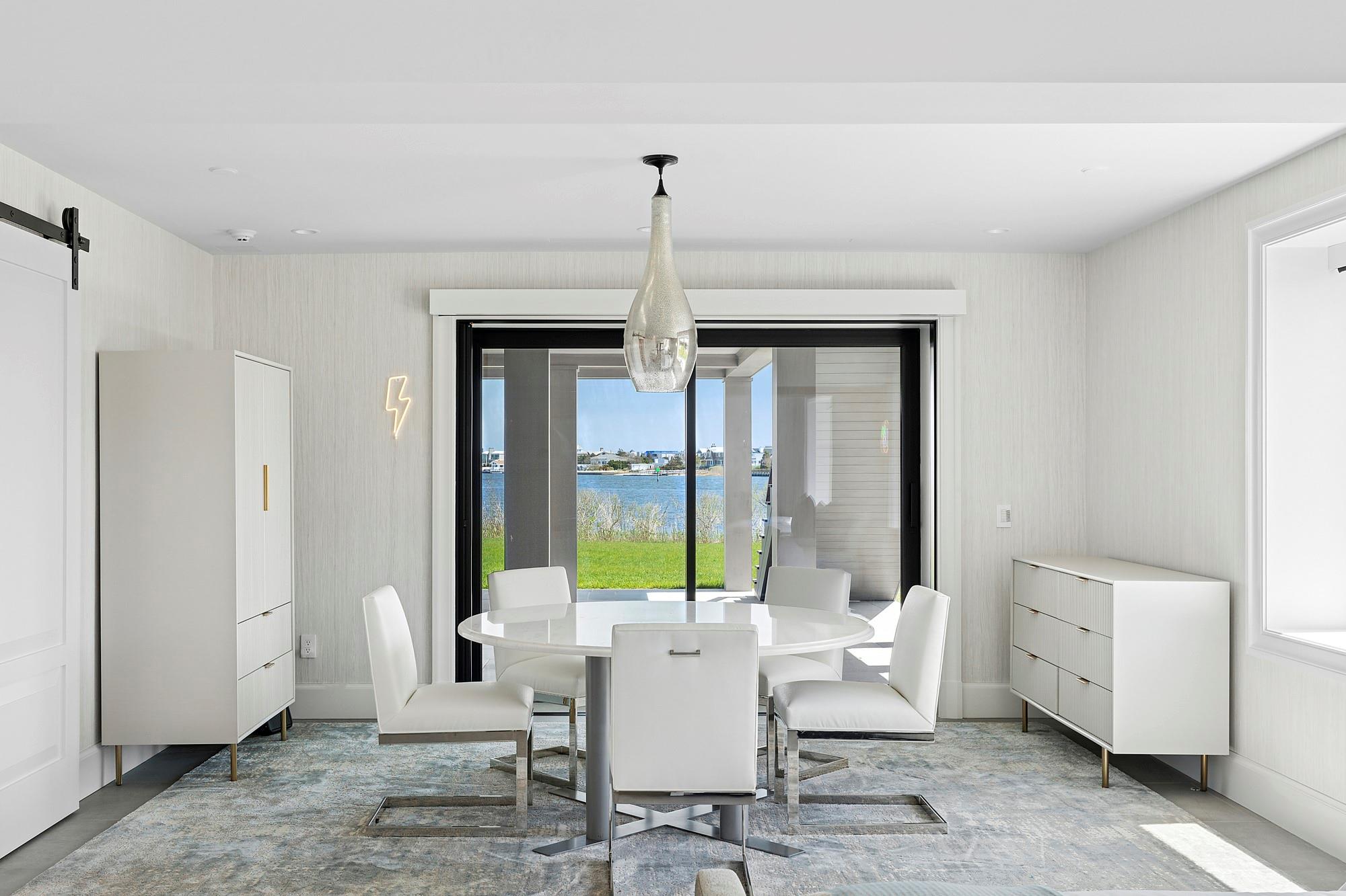 34 Westbridge Road, Westhampton Beach, NY 11978