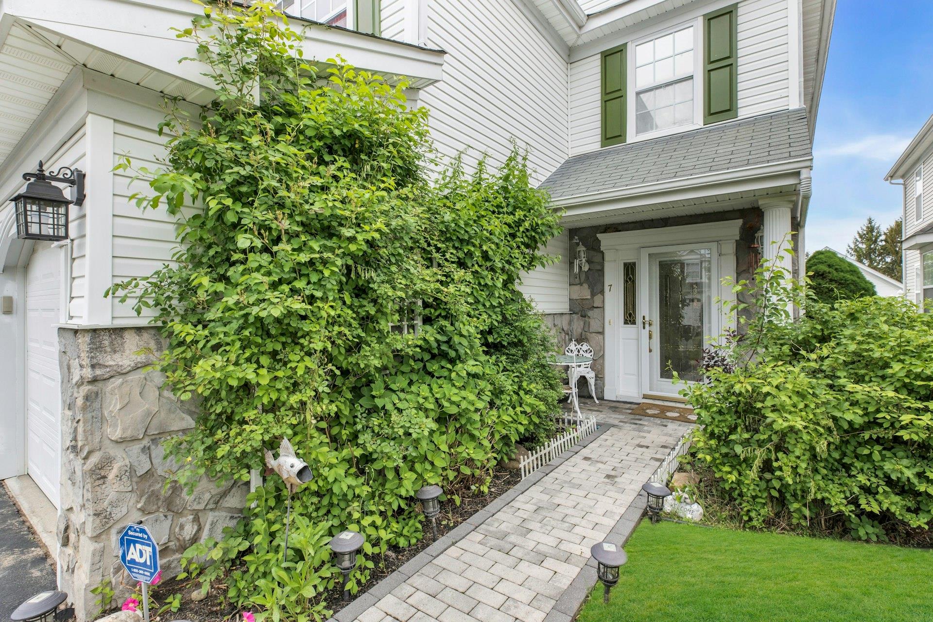 7 Marisa Drive, Middle Island, NY 11953