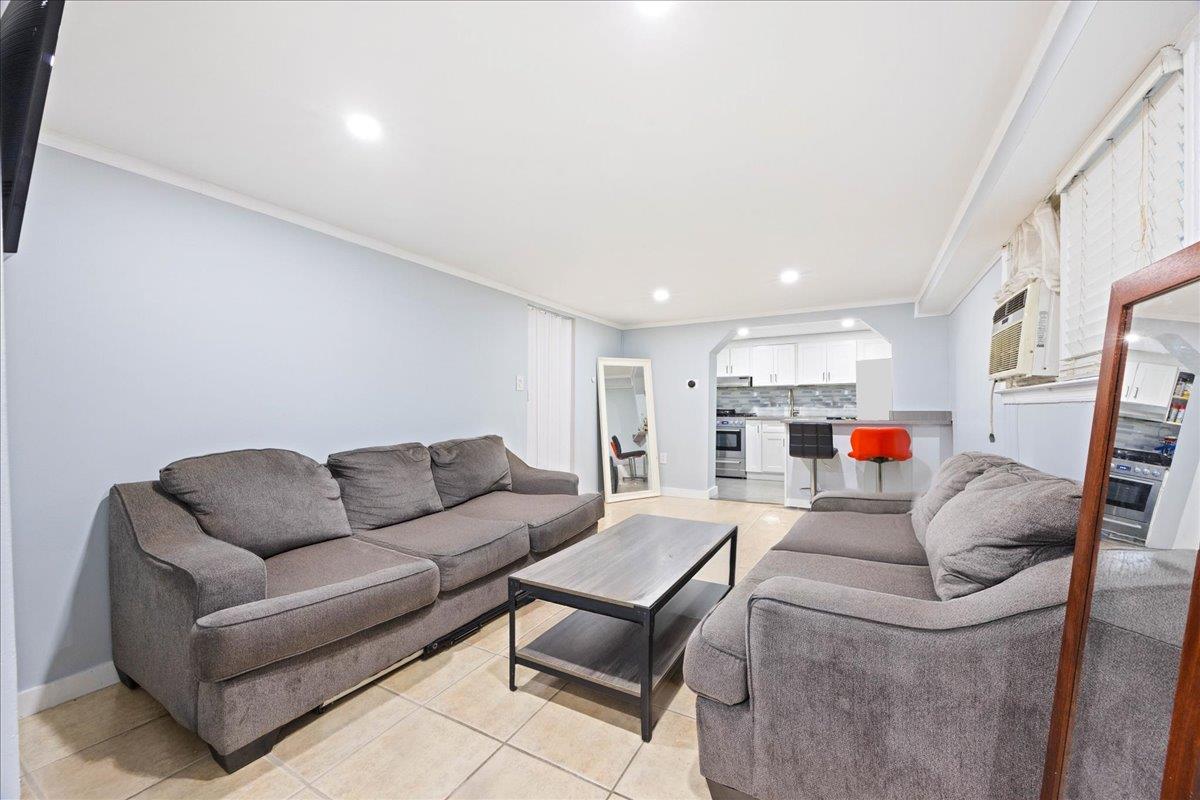 254 Hyatt Avenue, Yonkers, NY 10704