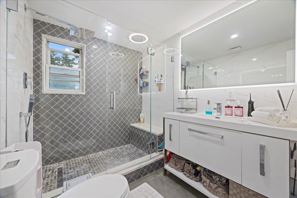 254 Hyatt Avenue, Yonkers, NY 10704