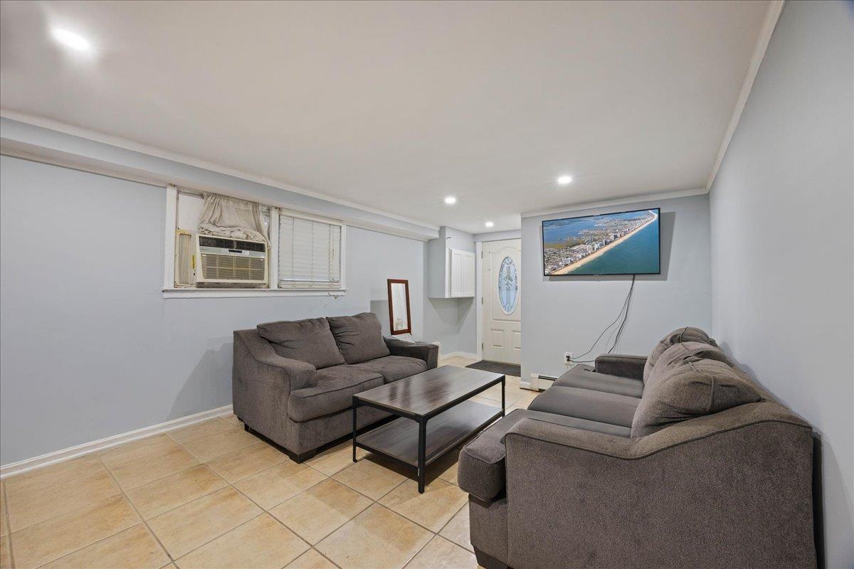 254 Hyatt Avenue, Yonkers, NY 10704