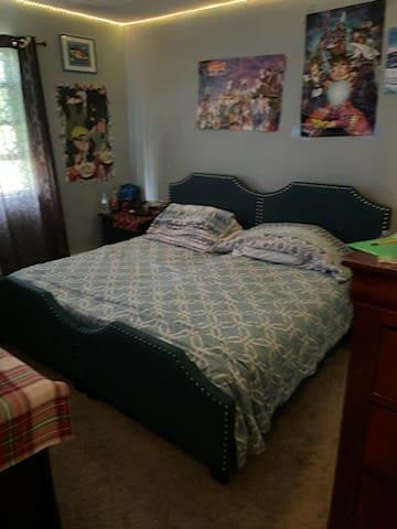 19 W 11 Street, Huntington Station, NY 11746