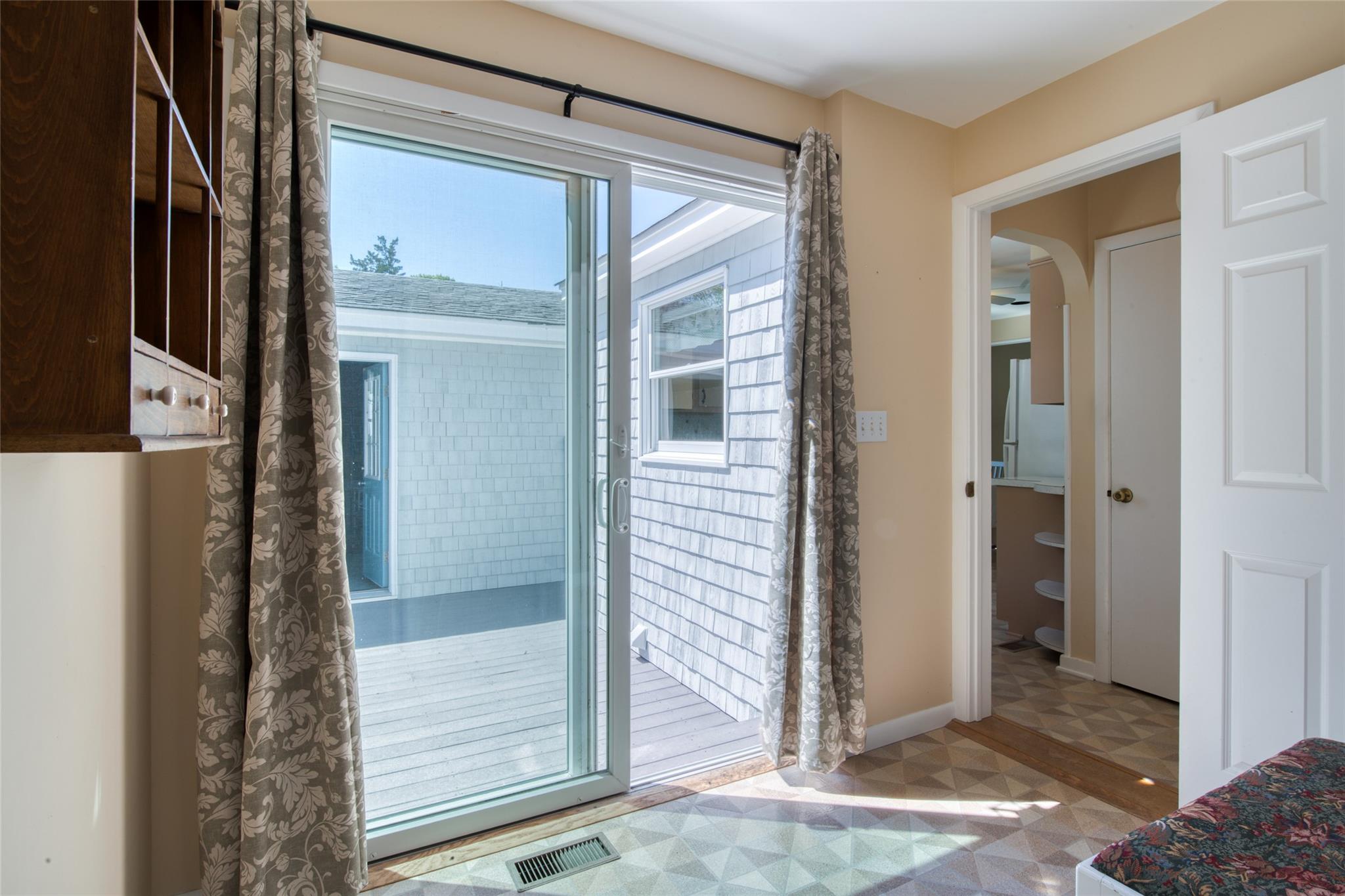 31 Bayberry Lane, Sag Harbor, NY 11963