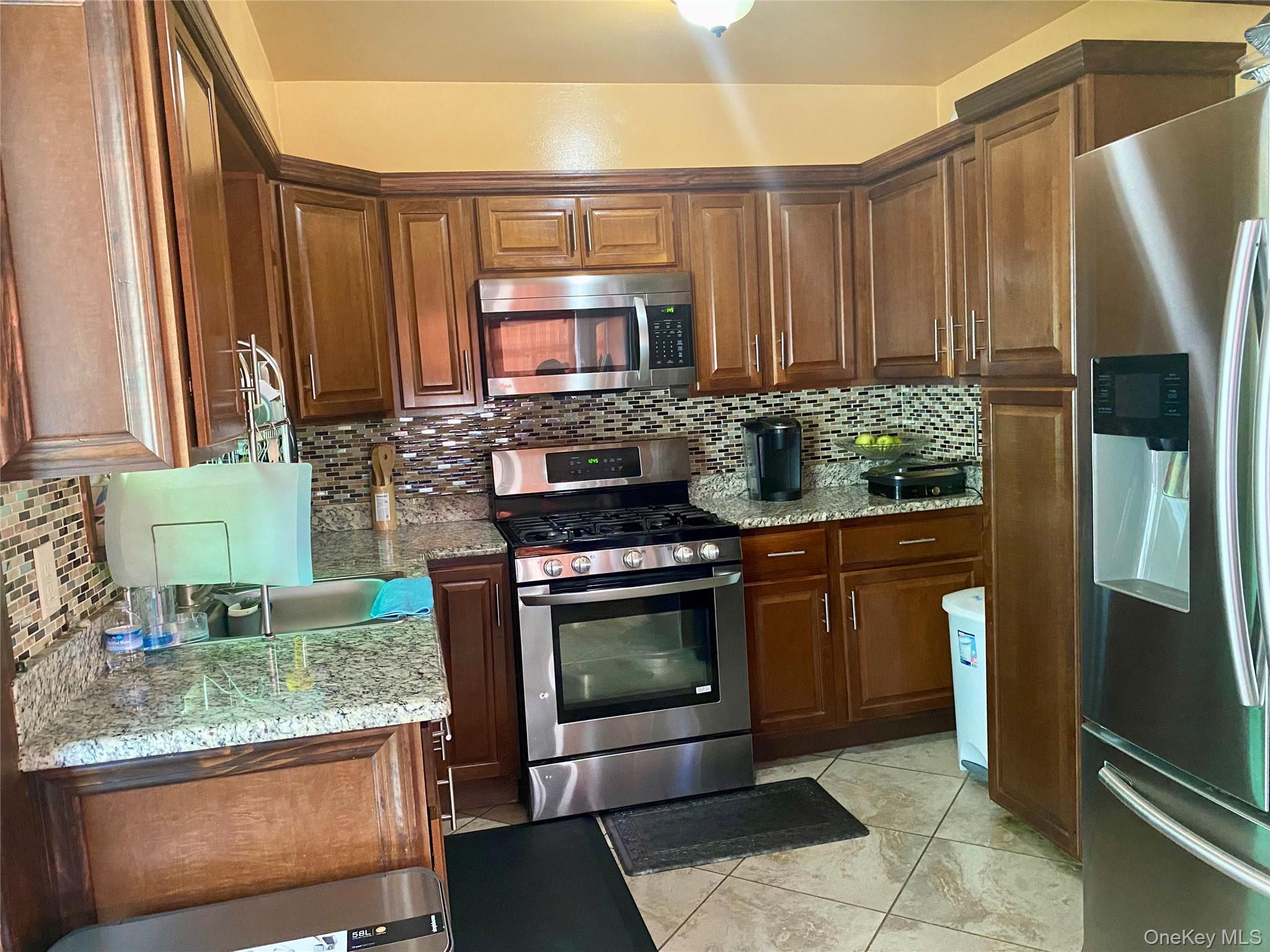 204 Beech Street, Valley Stream, NY 11580