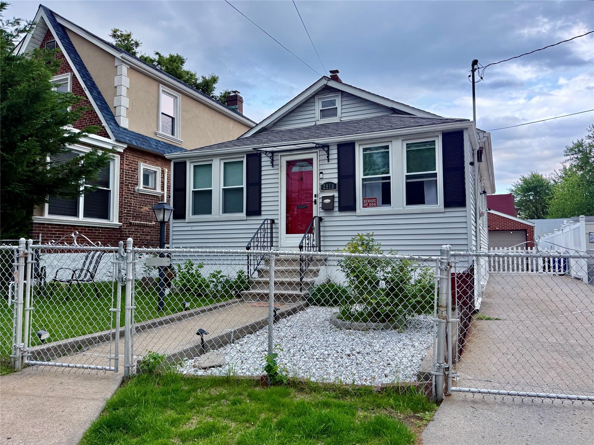 2918 Schley Avenue, Bronx, NY 10465