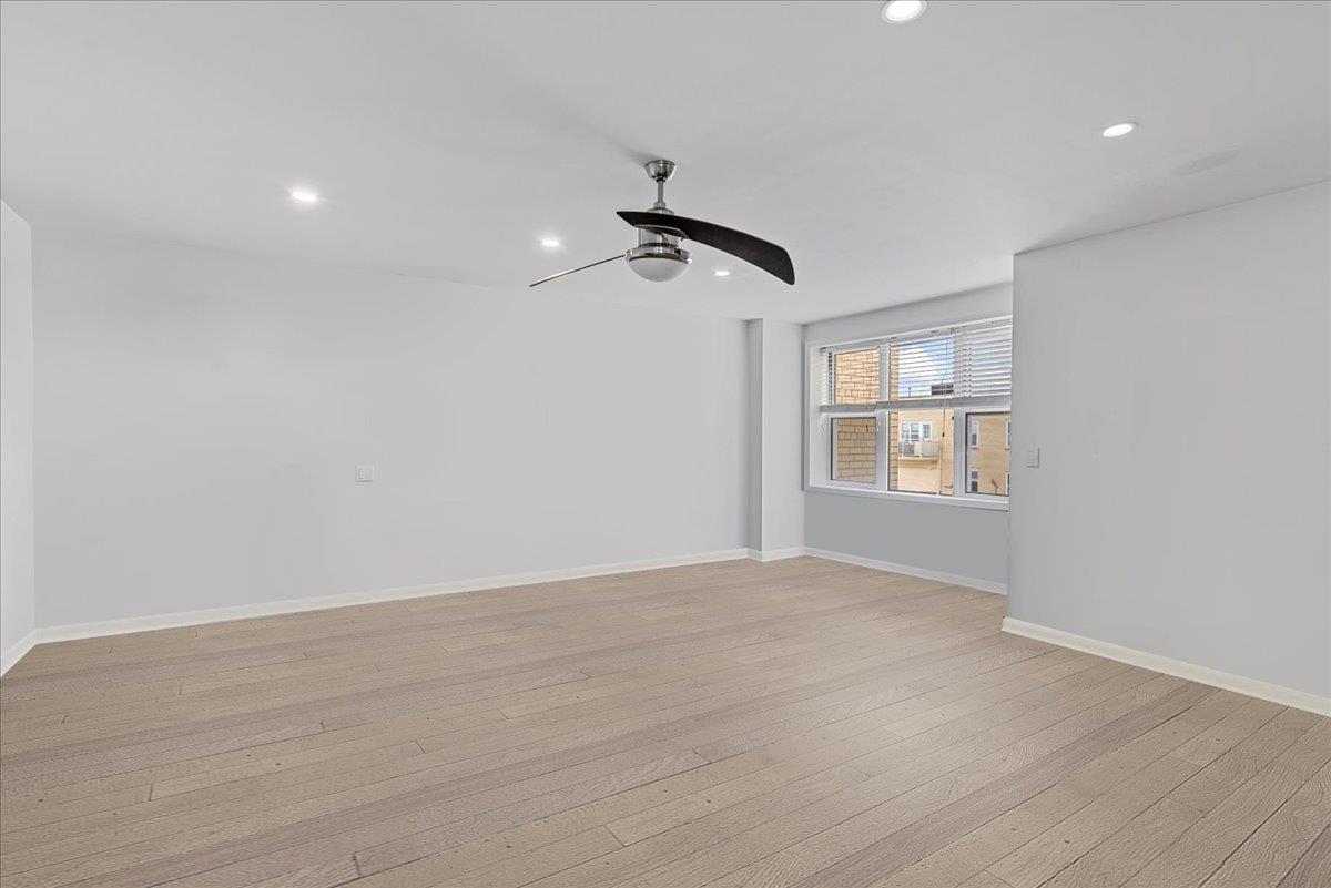 700 Shore Rd # 7EE, Long Beach, NY 11561