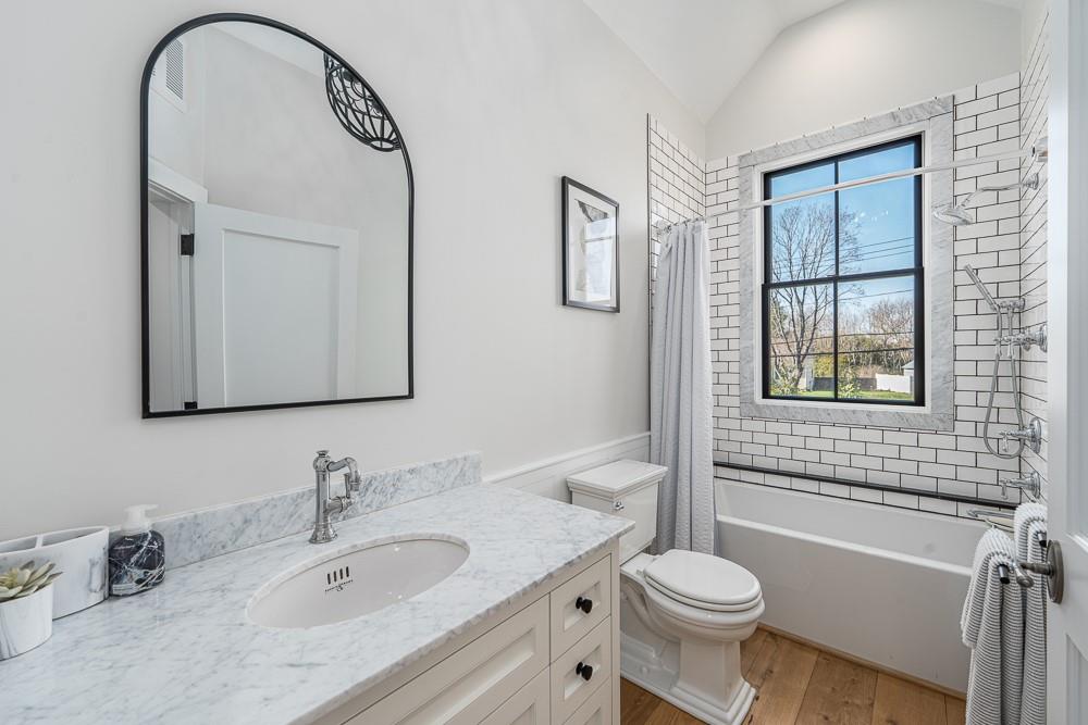 19000 Main Road, Mattituck, NY 11952