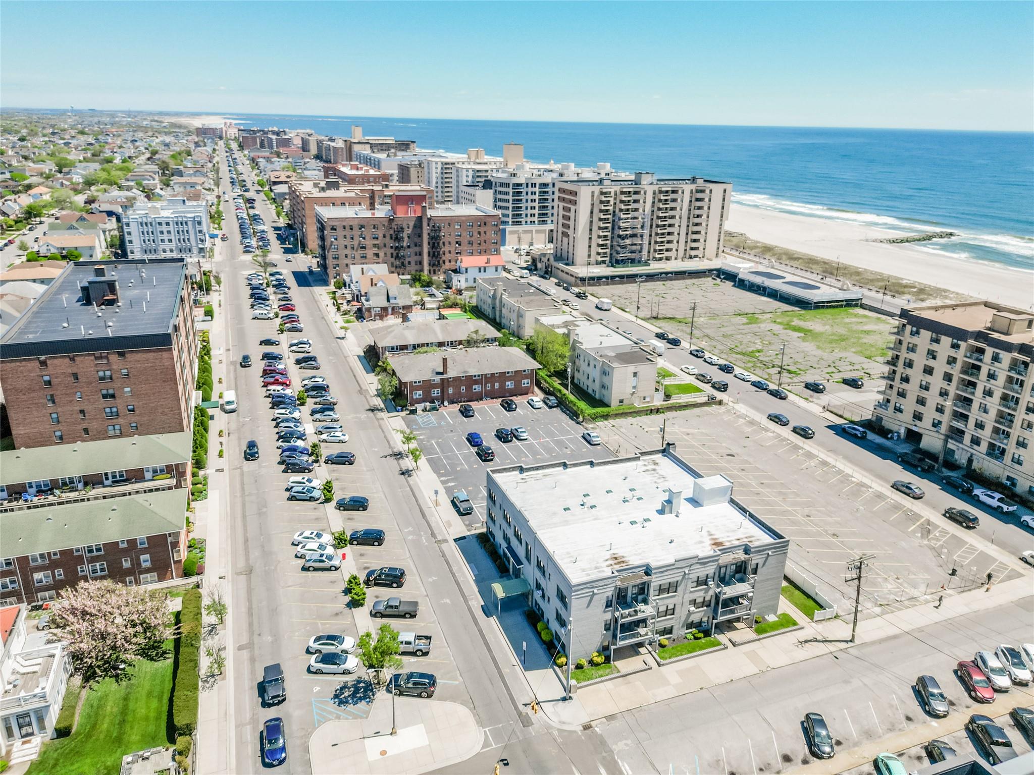 302 E Broadway # B, Long Beach, NY 11561