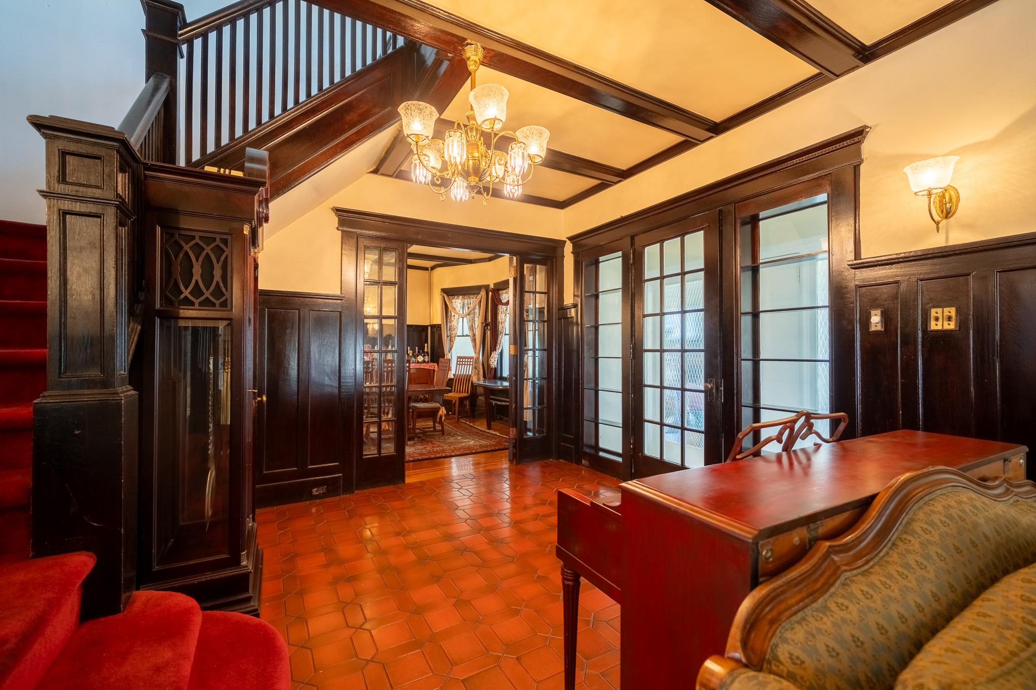 536 Albemarle Road, Cedarhurst, NY 11516