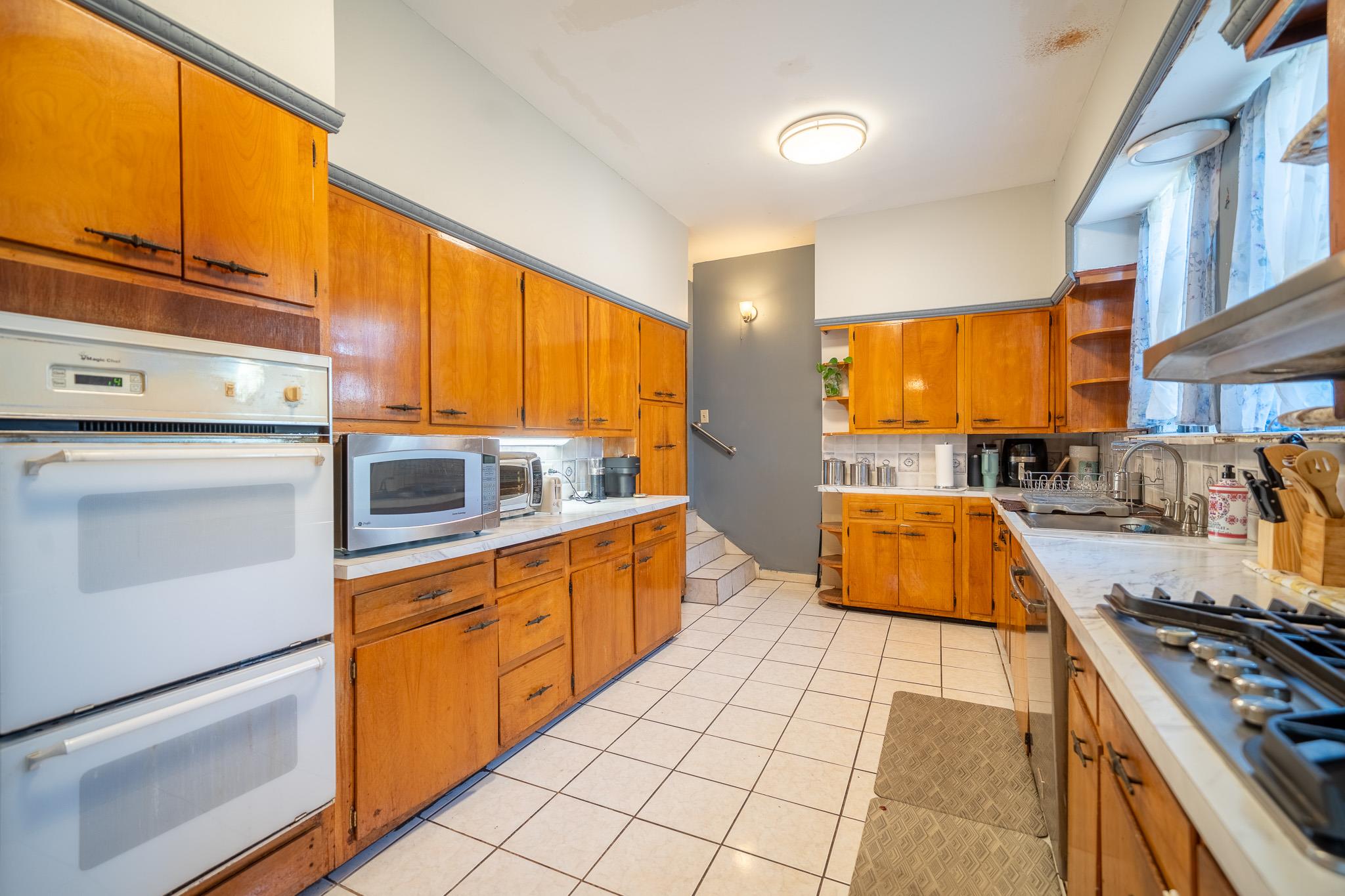 536 Albemarle Road, Cedarhurst, NY 11516