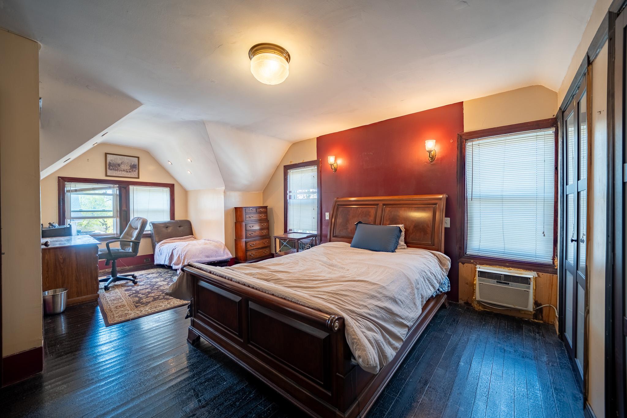 536 Albemarle Road, Cedarhurst, NY 11516