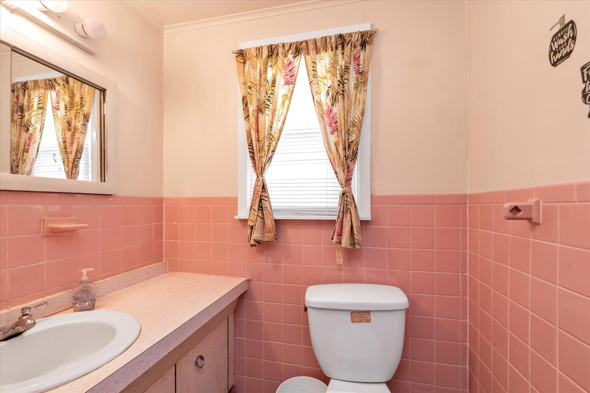 35 Ryder Avenue, East Rockaway, NY 11518