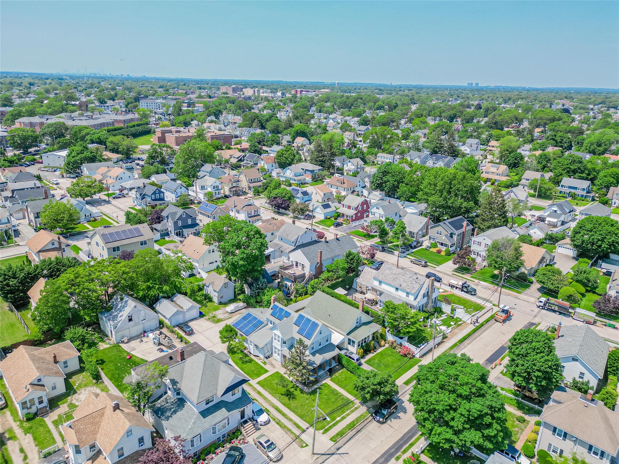 35 Ryder Avenue, East Rockaway, NY 11518