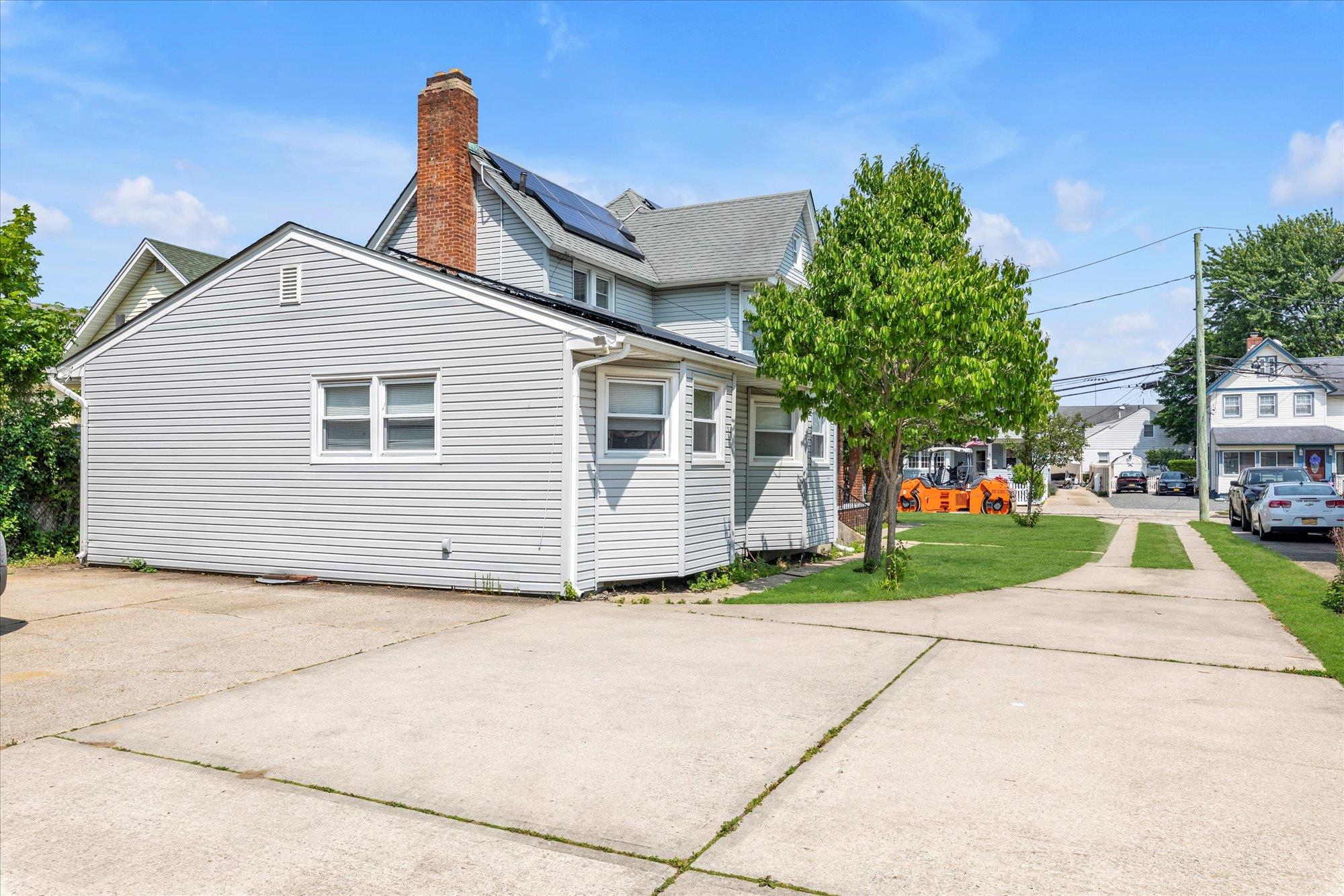 35 Ryder Avenue, East Rockaway, NY 11518