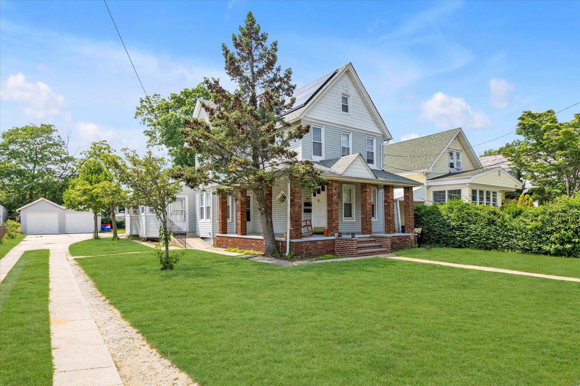 35 Ryder Avenue, East Rockaway, NY 11518