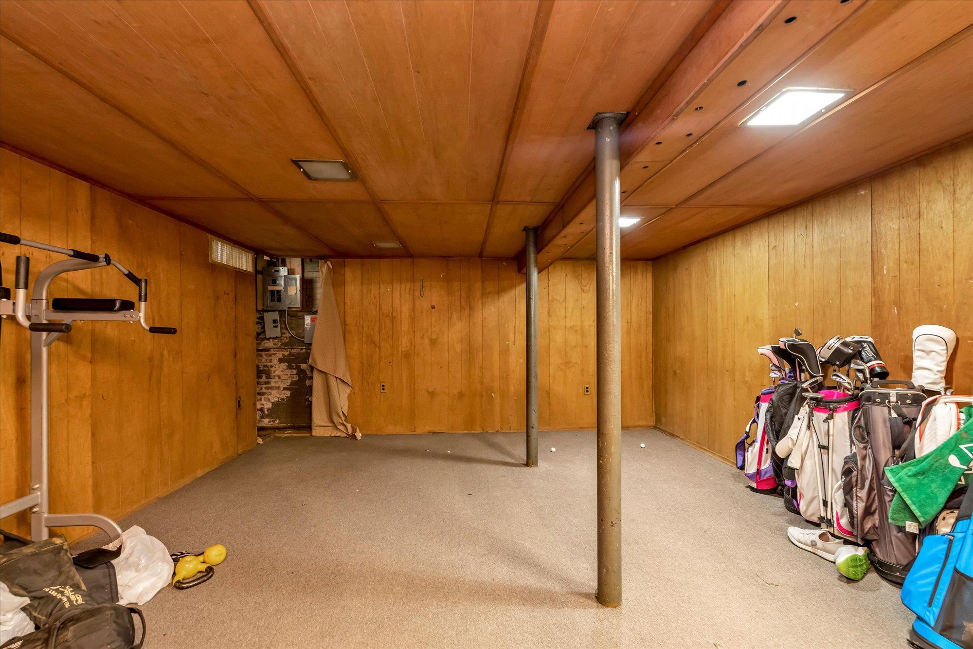 35 Ryder Avenue, East Rockaway, NY 11518