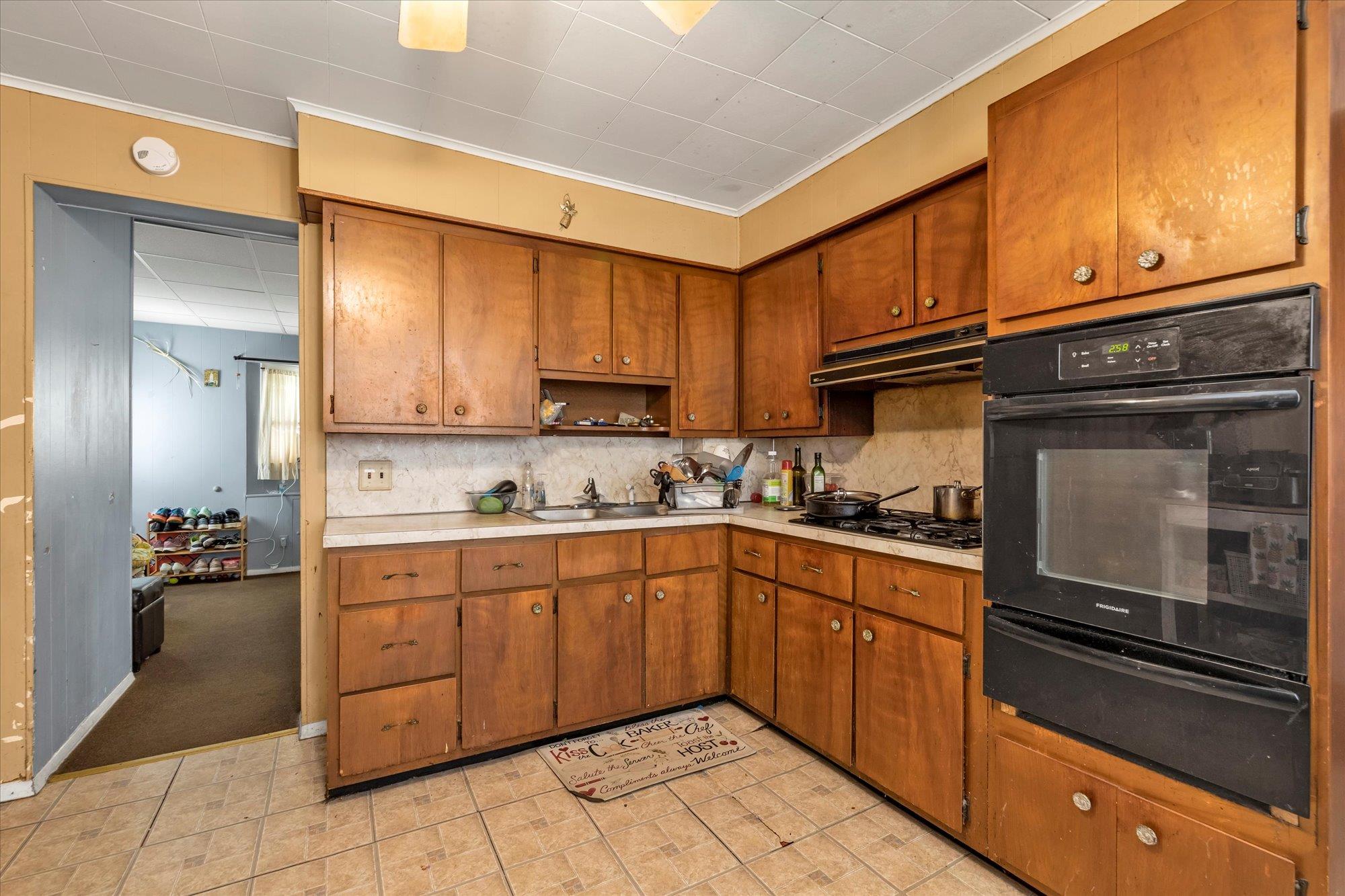 35 Ryder Avenue, East Rockaway, NY 11518