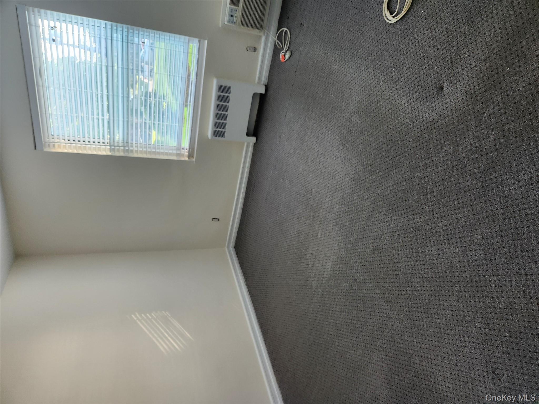 285 Central Avenue # B4, Lawrence, NY 11559