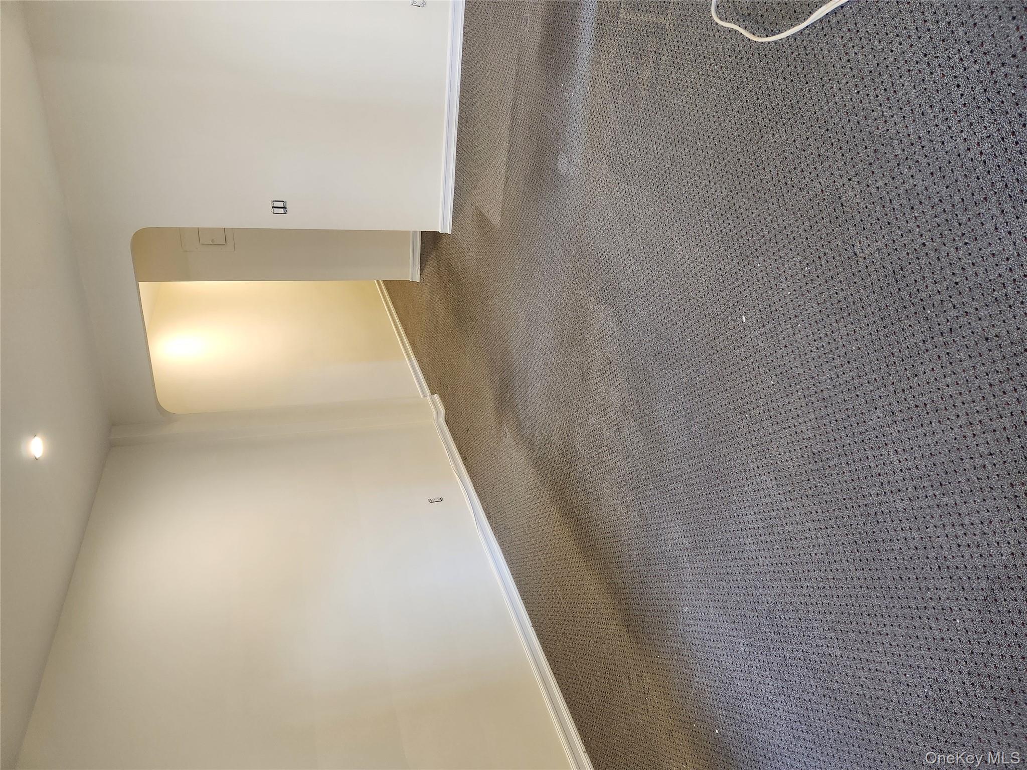 285 Central Avenue # B4, Lawrence, NY 11559