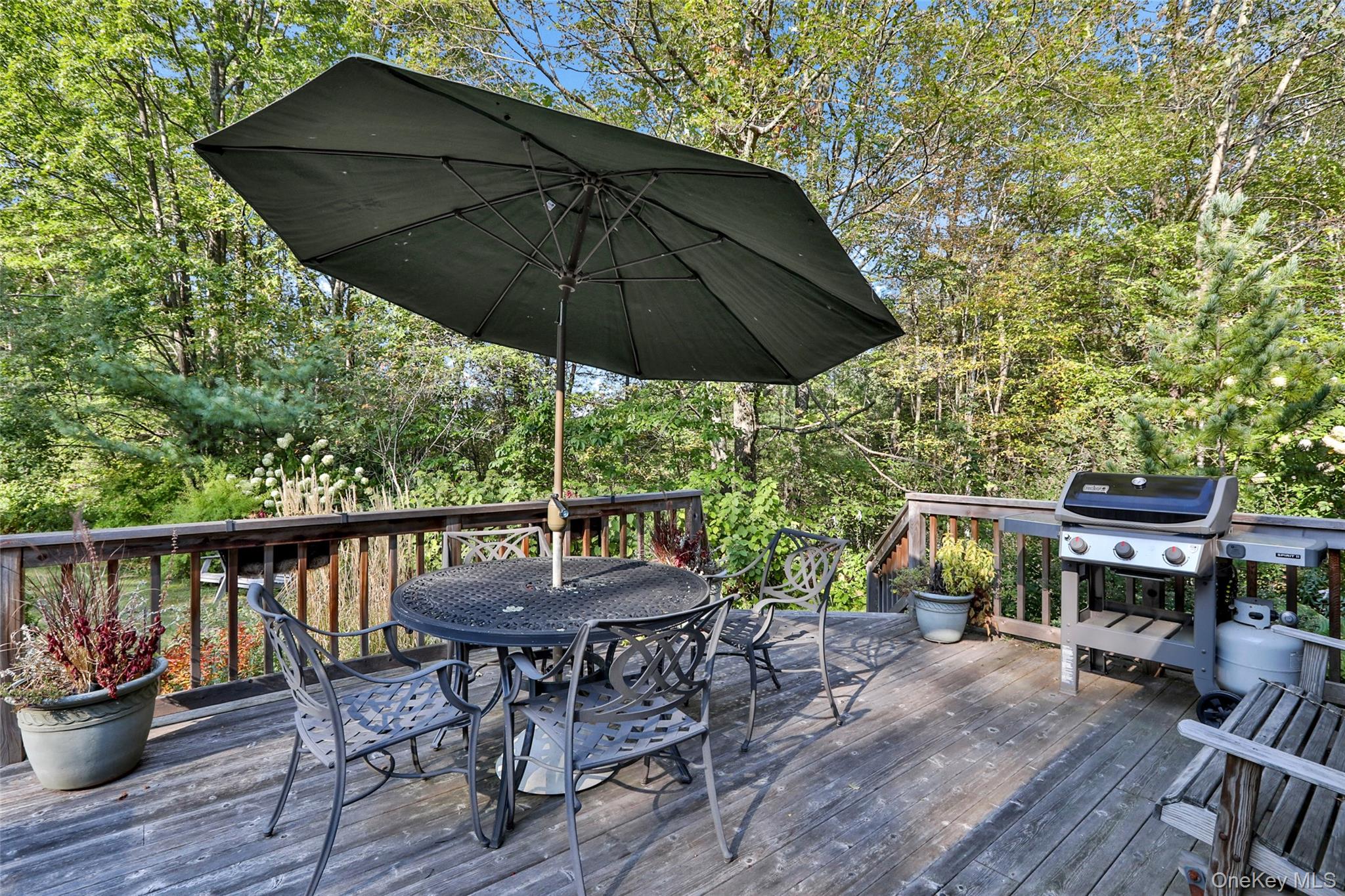 4 Mountain View Dr, Kerhonkson, NY 12446