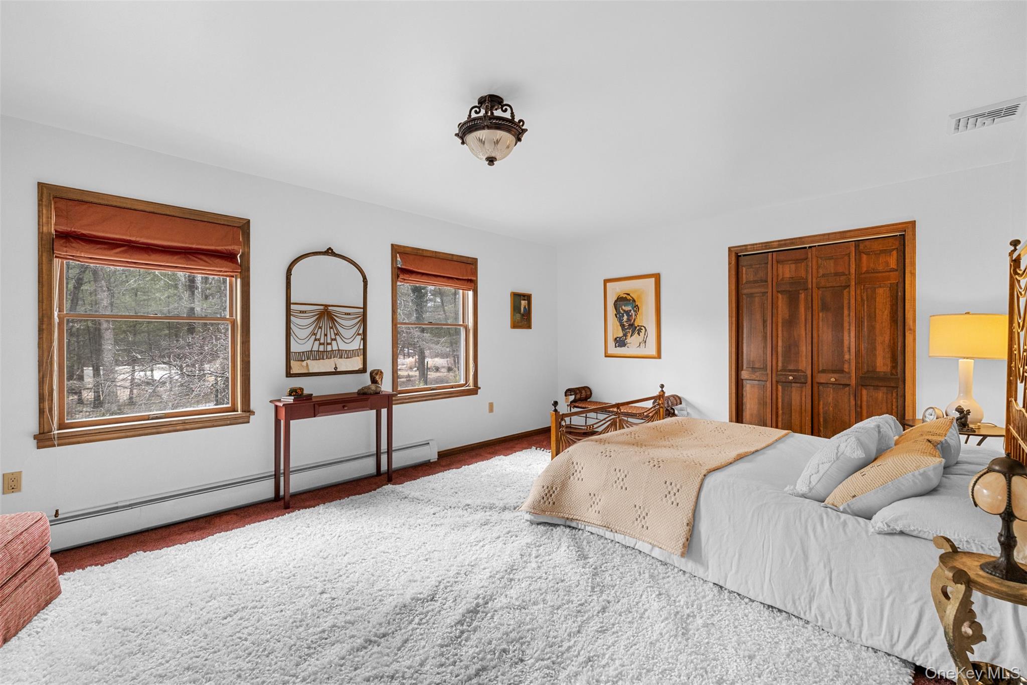 4 Mountain View Dr, Kerhonkson, NY 12446