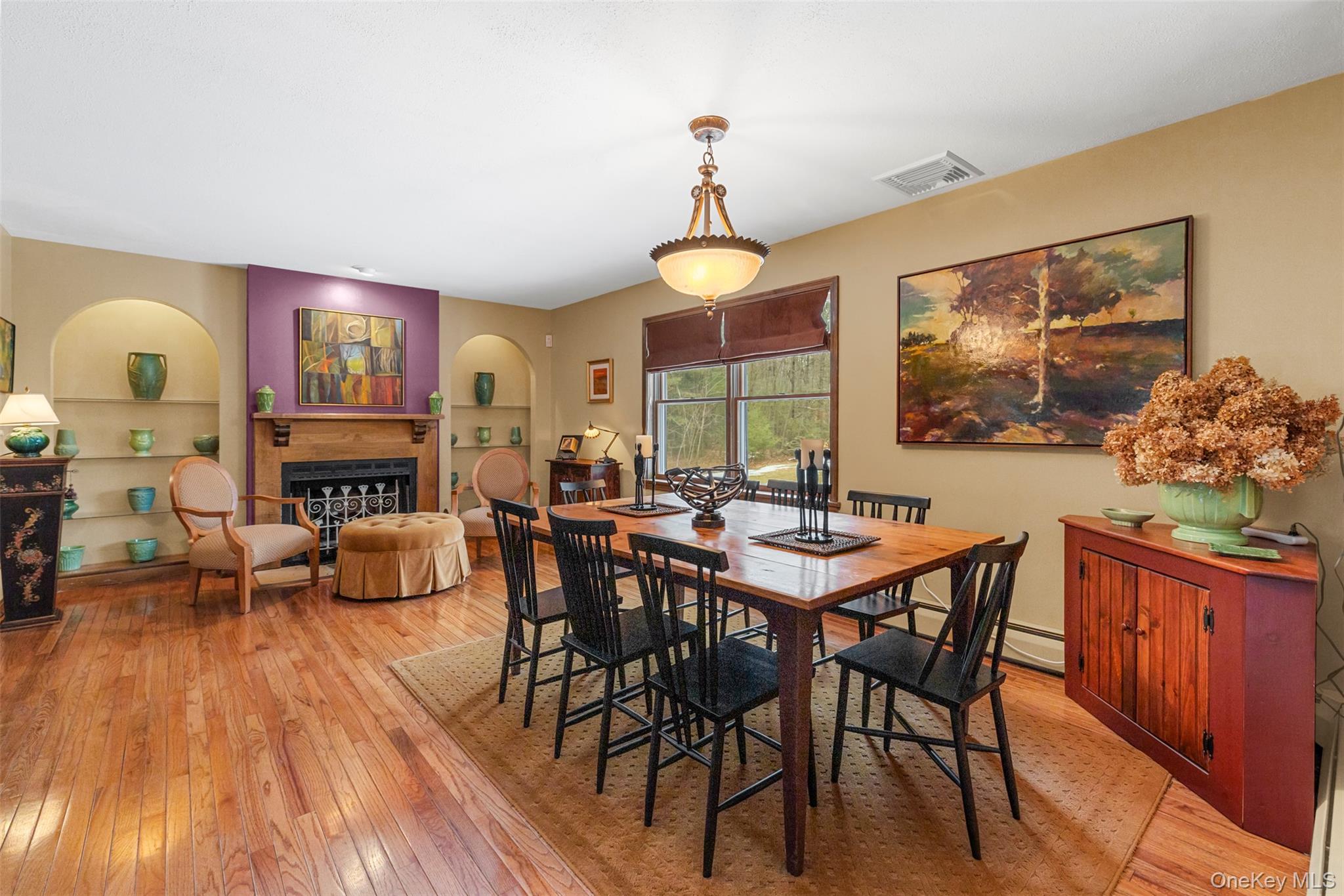 4 Mountain View Dr, Kerhonkson, NY 12446