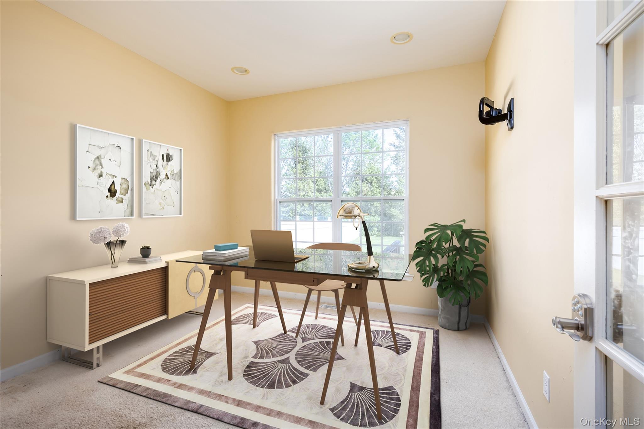 33 Avolet Court, Mount Sinai, NY 11766