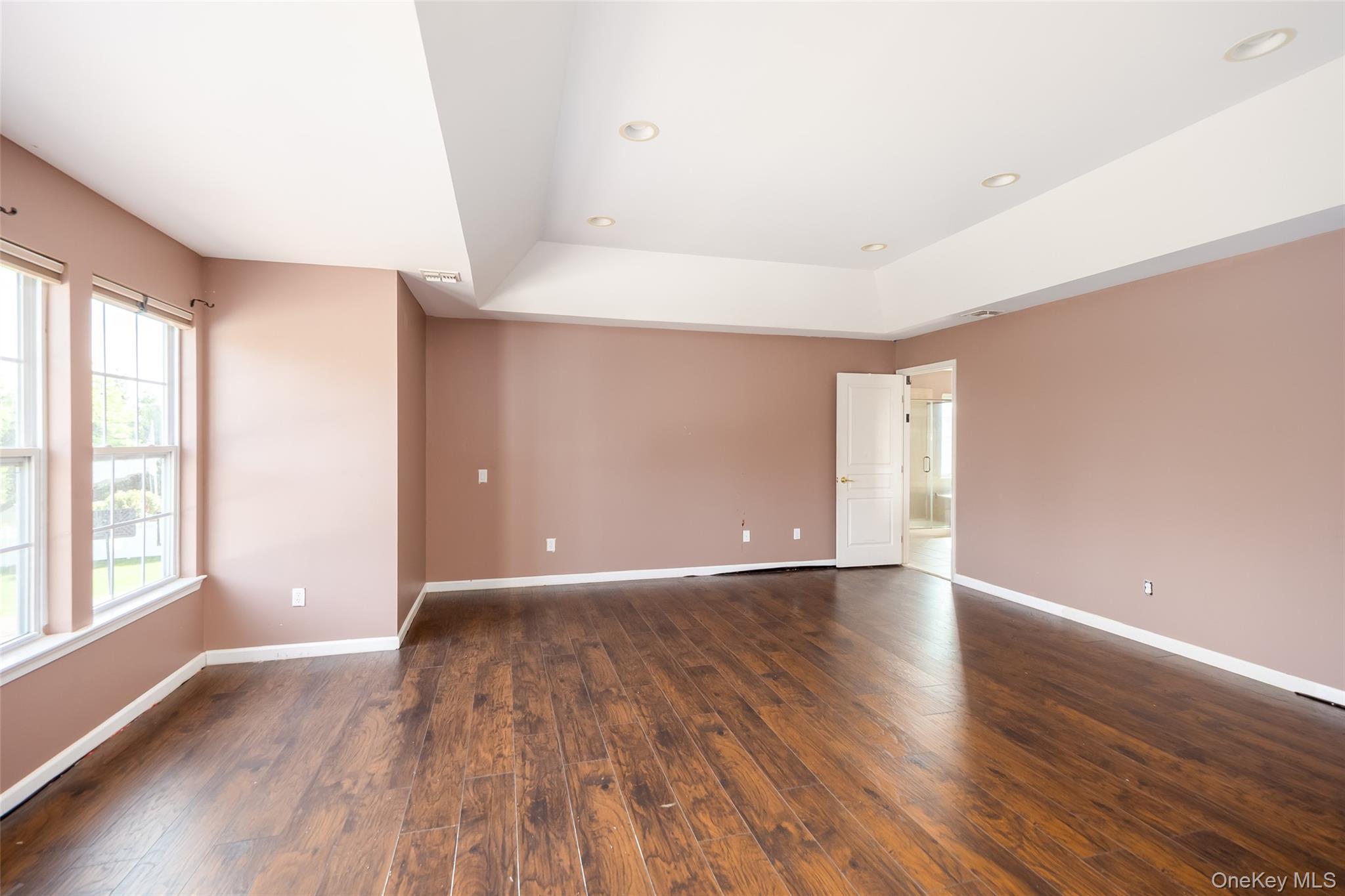 33 Avolet Court, Mount Sinai, NY 11766