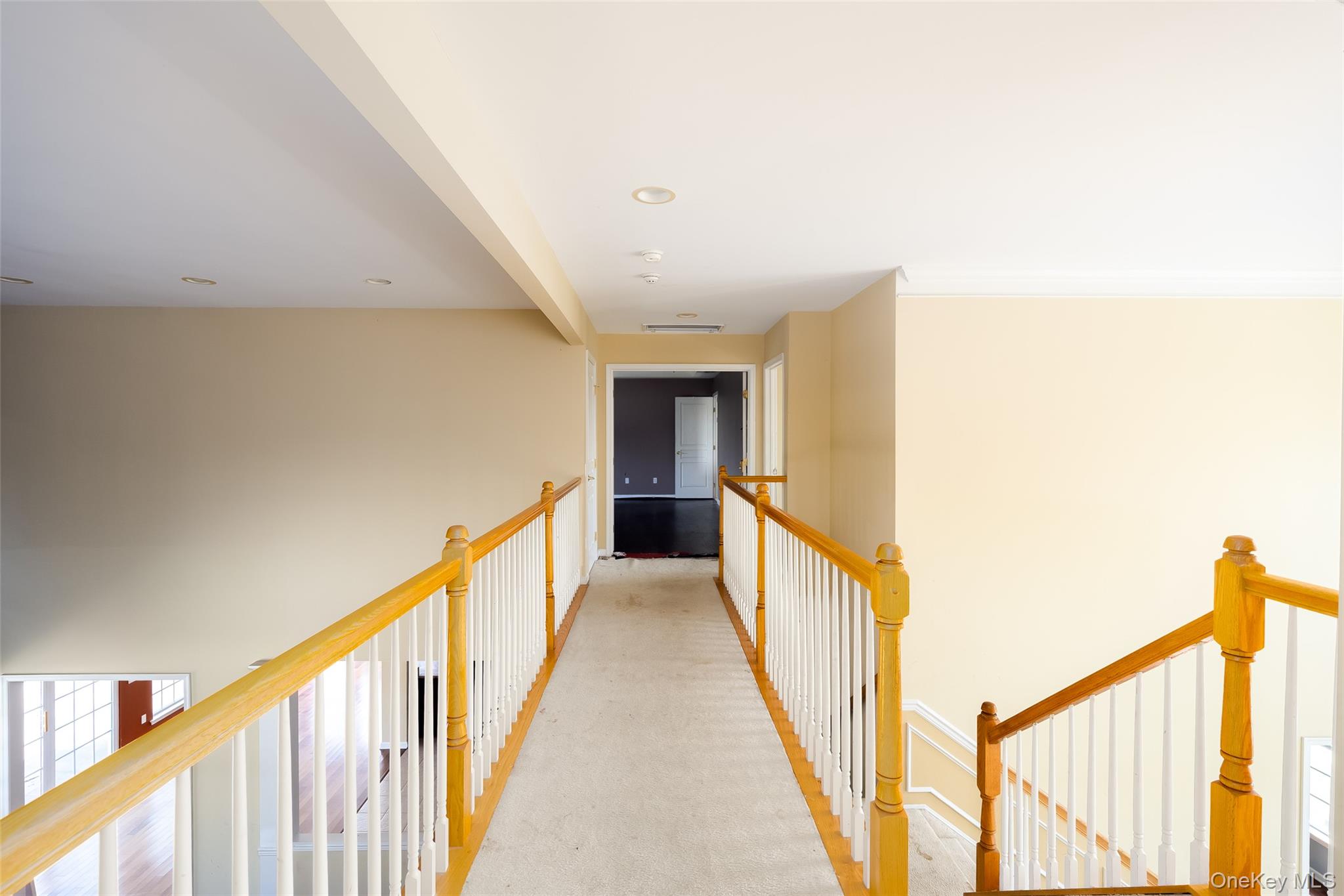 33 Avolet Court, Mount Sinai, NY 11766