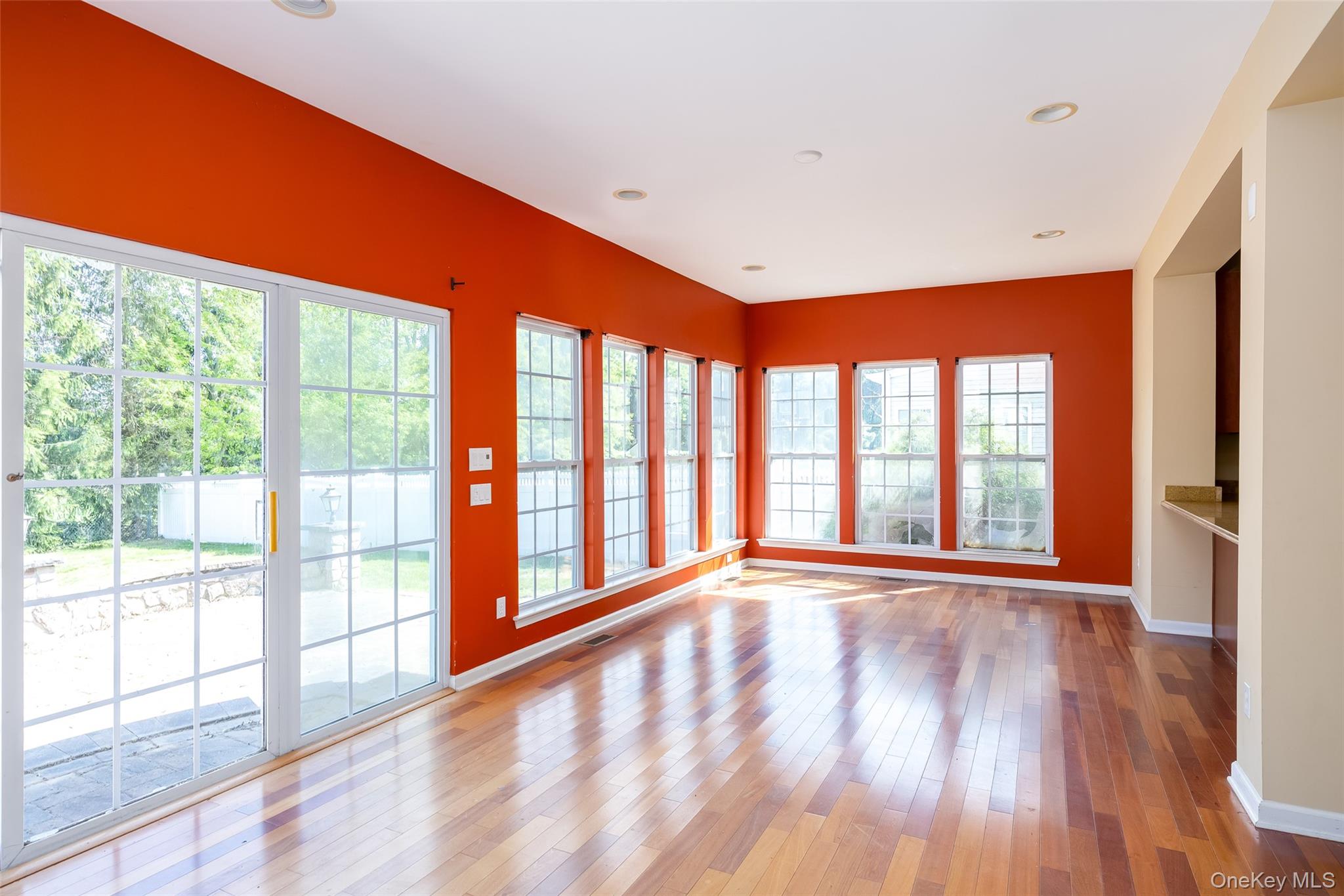 33 Avolet Court, Mount Sinai, NY 11766